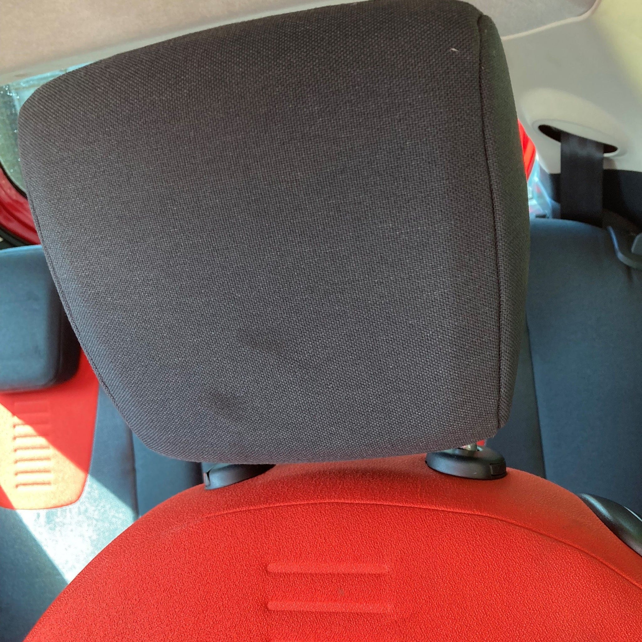 2014 FORD KA Passenger side Front Seat