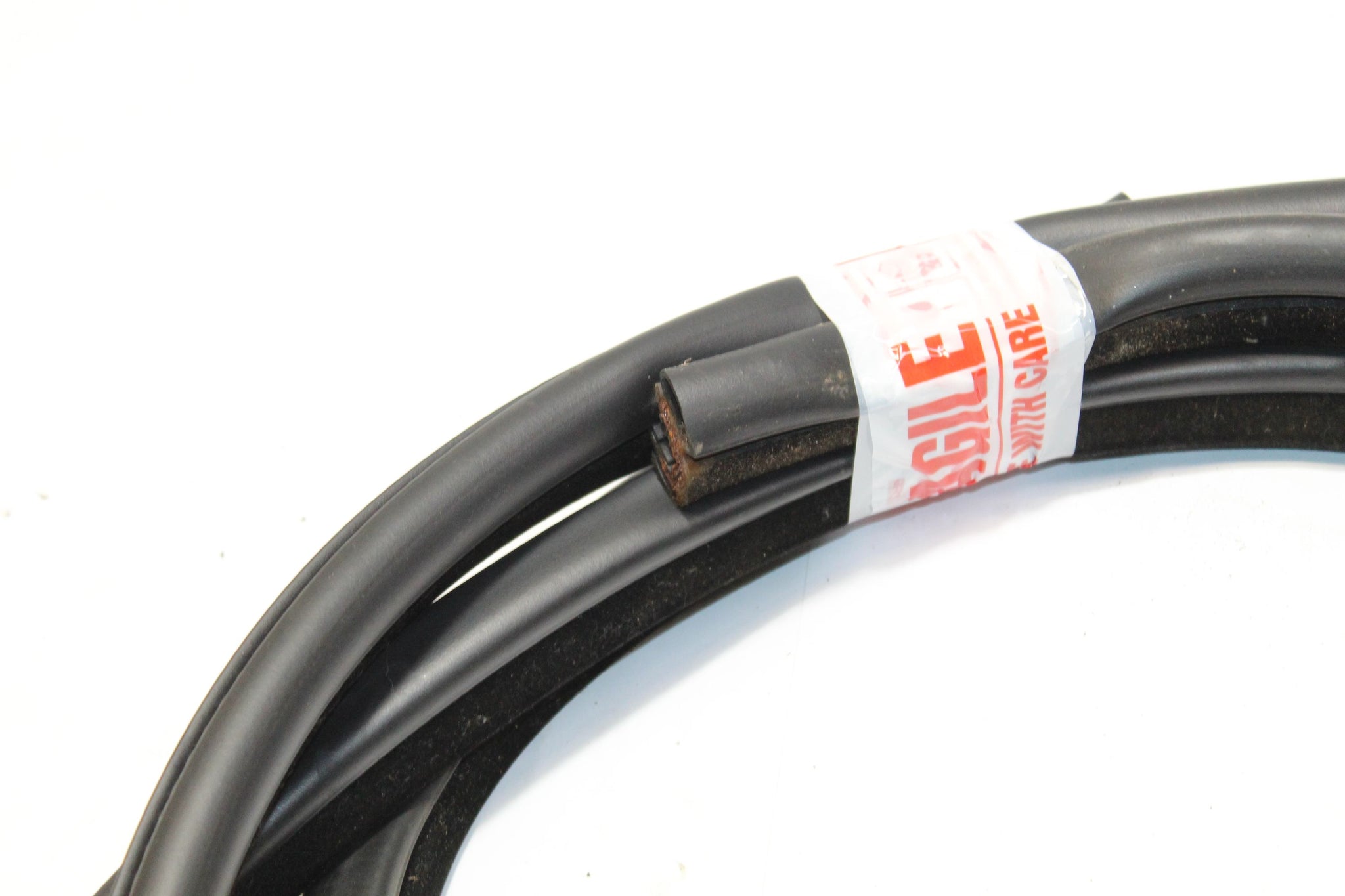 2011 RANGE ROVER VOGUE L322 Left side Rear Door Seal Rubber