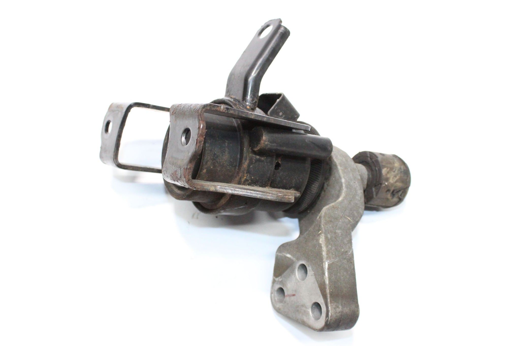 2013 MITSUBISHI MIRAGE 1.2 Engine Mount