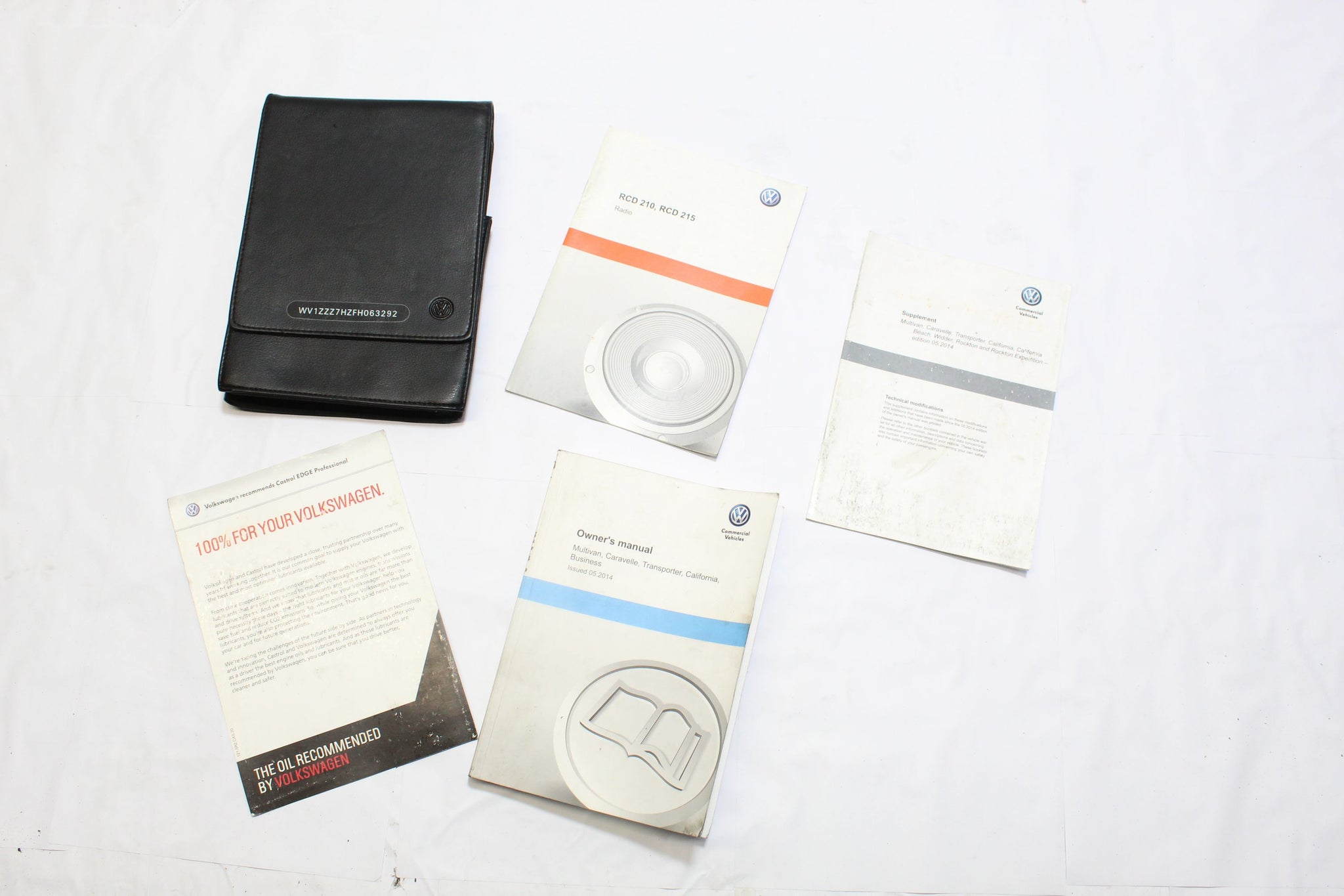 2014 VW TRANSPORTER T5 Owners Manual and Wallet