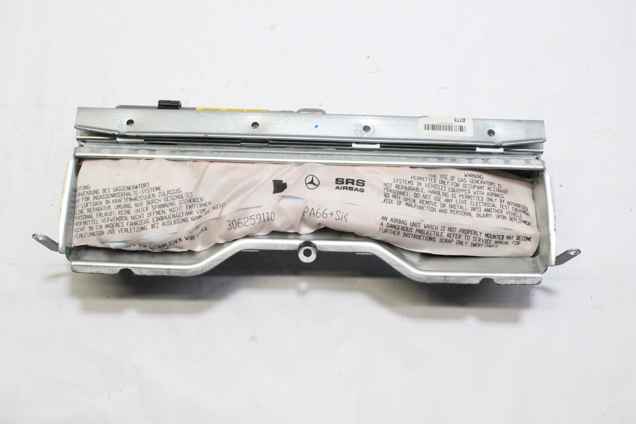 Mercedes C Class W204 Front Driver side Knee Airbag 2048602002