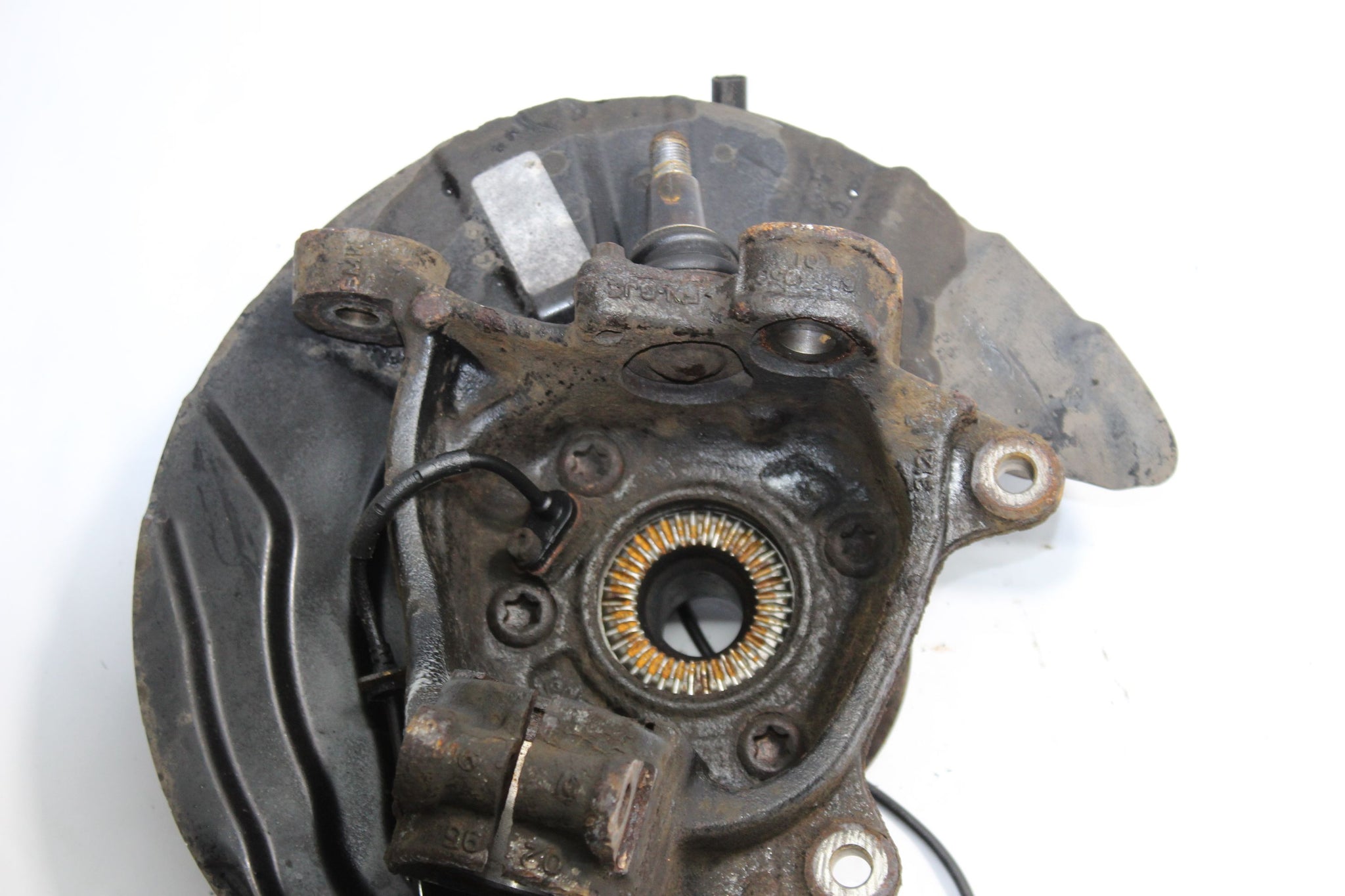 2012 BMW X3 F25 2.0 Left side Front Wheel Hub