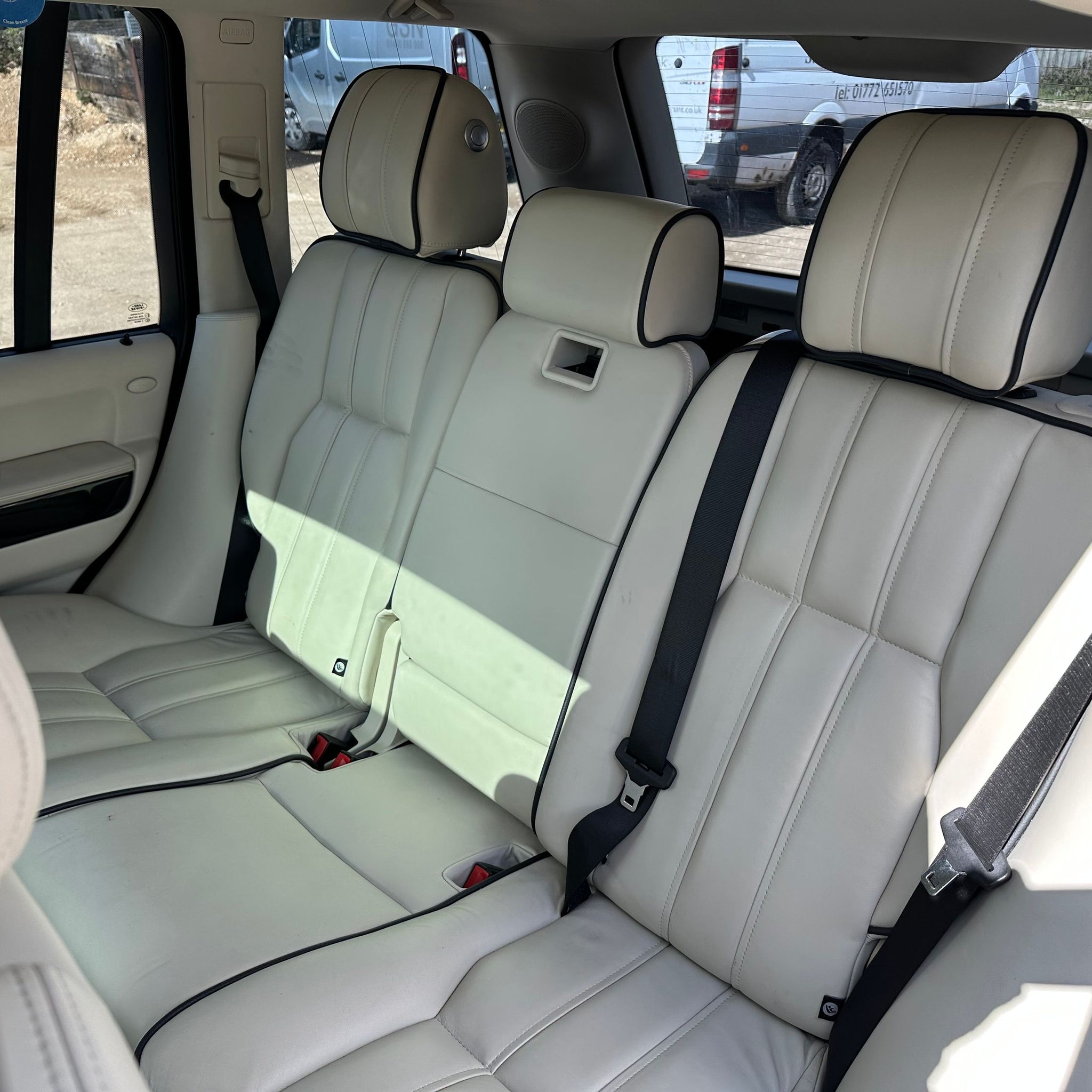 RANGE ROVER VOGUE L322 REAR SEATS 2011