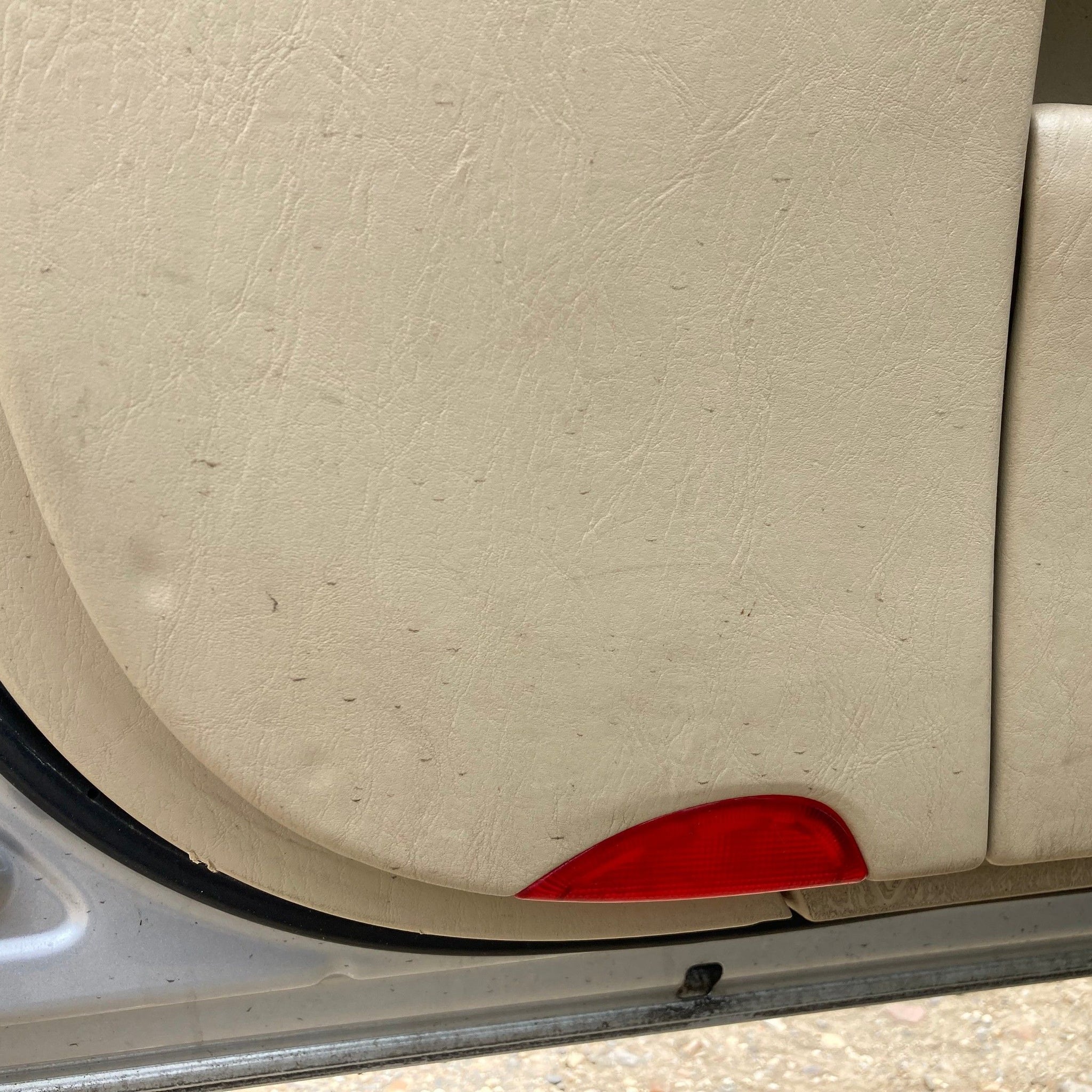 2007 LEXUS GS300 Passenger side Front Complete Door SILVER