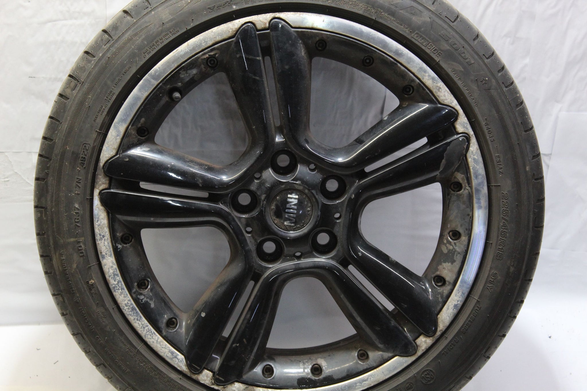 2014 MINI PACEMAN R61 Alloy Wheel with Tyre 225 / 45 R18 7.3MM