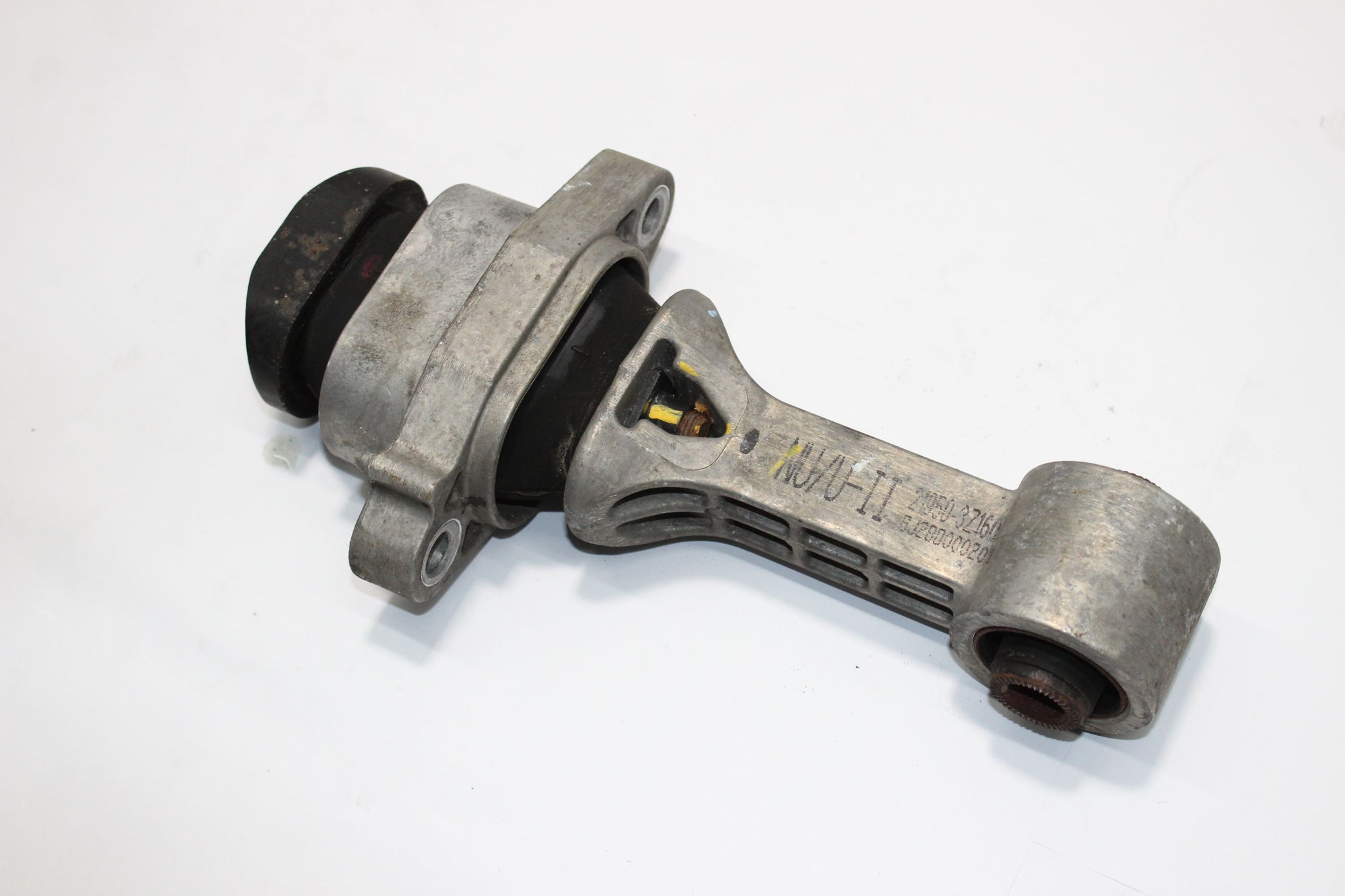 2019 HYUNDAI I40 1.6 Engine Mount 21950-32160