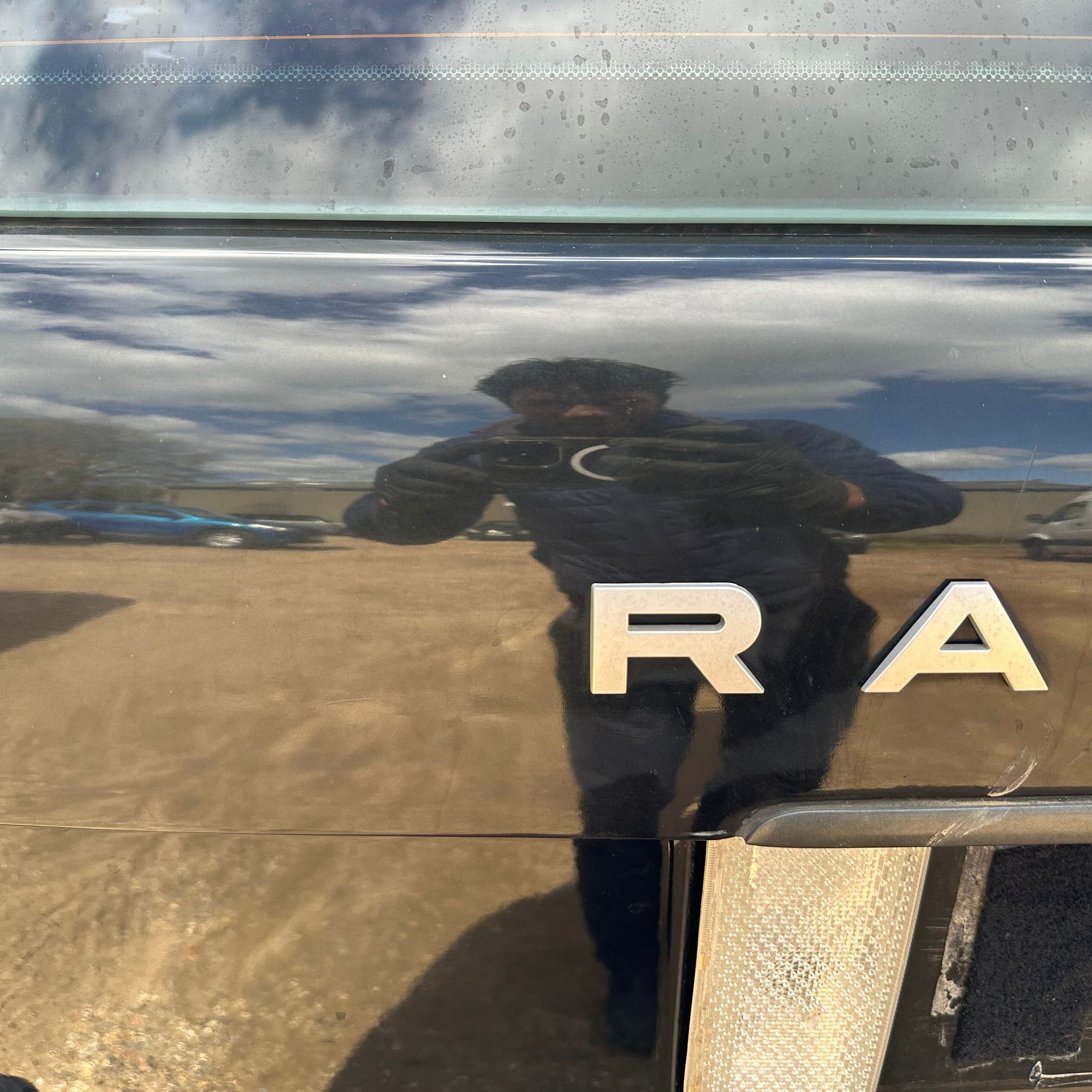 2011 RANGE ROVER VOGUE L322 BARE UPPER TAILGATE SANTORINI BLACK