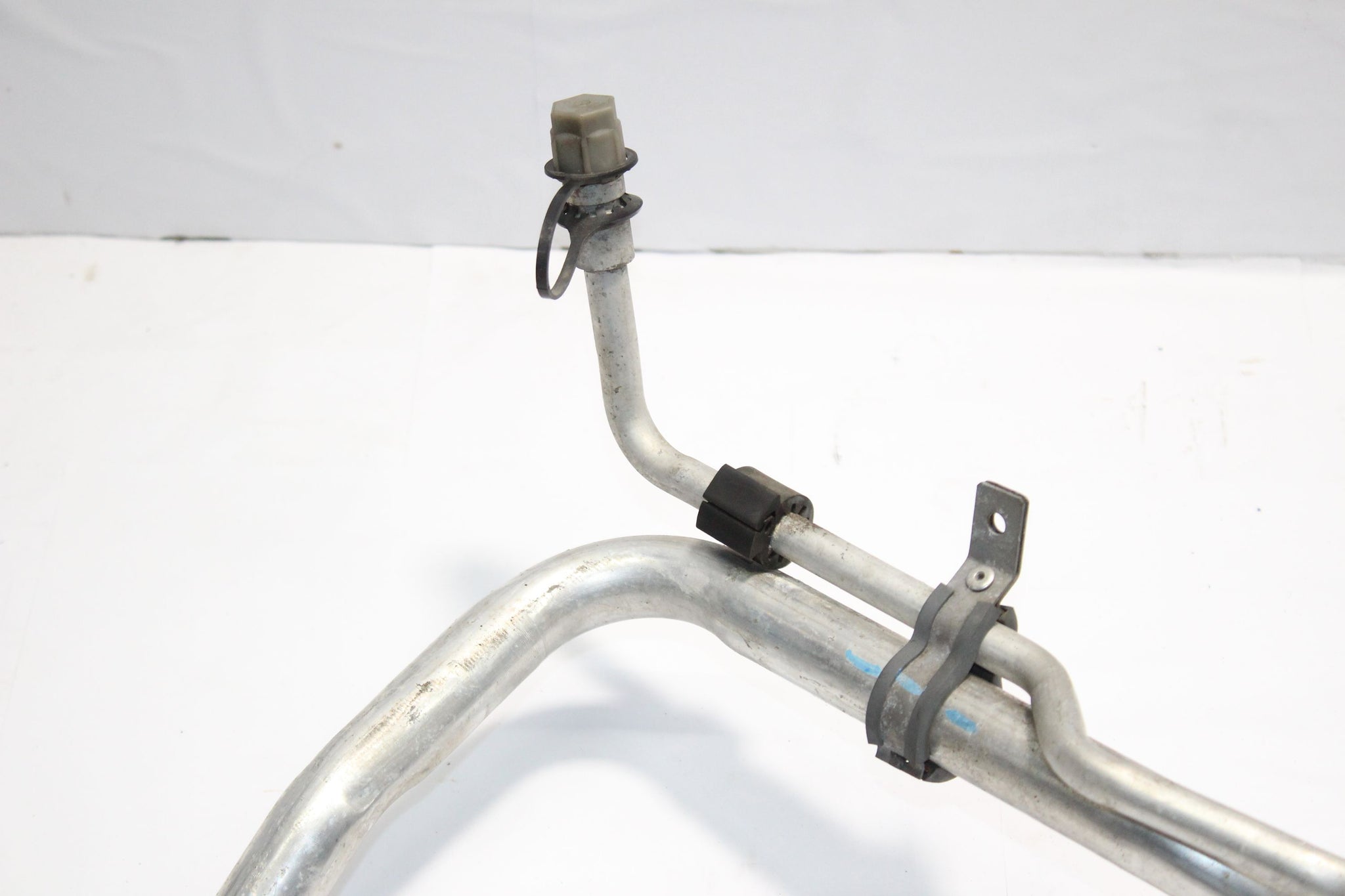 2016 RANGE ROVER EVOQUE 2.0 Air Con Pipe GJ32-19A834-AE