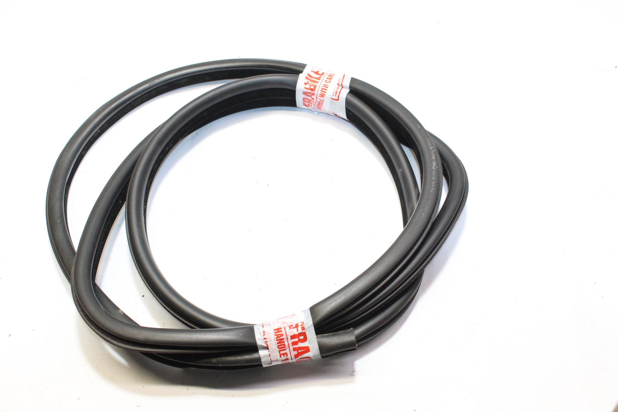 2011 RANGE ROVER VOGUE L322 Right side Rear Door Seal Rubber