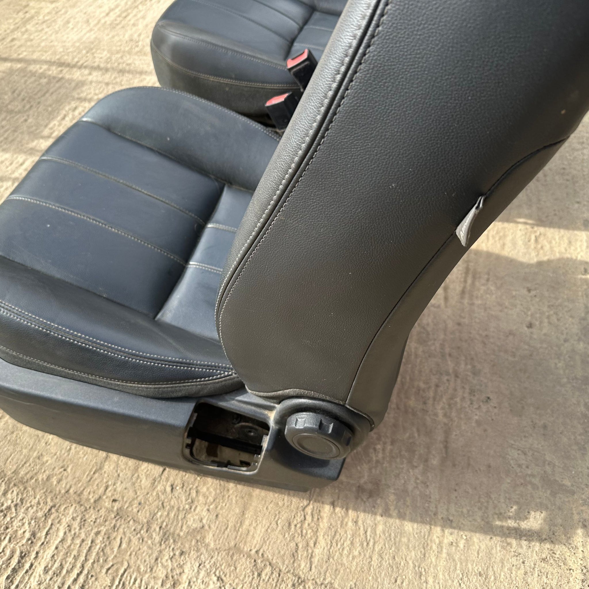 2013 LAND ROVER FREELANDER 2 FRONT LEATHER SEATS (PAIR)