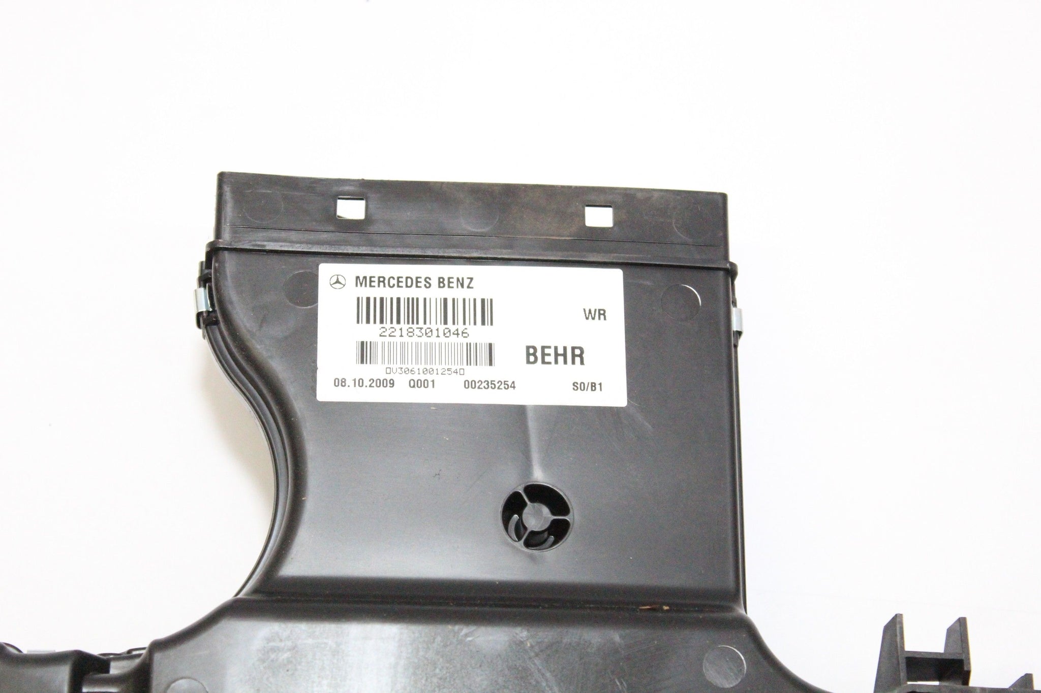 2009 MERCEDES S Class W221 3.0 Under Seat AC Heater Vent Duct 2218301046