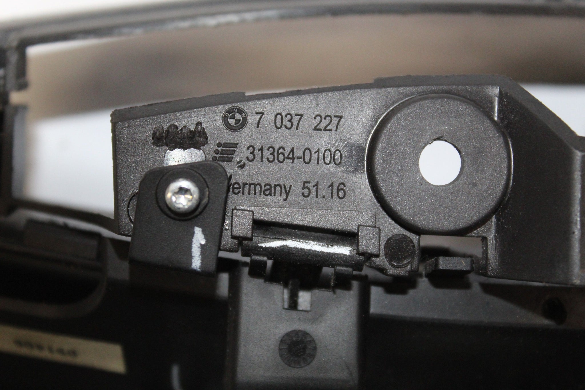 2006 BMW Z4 Centre Console Ashtray Roof Control Switch Panel 6948770