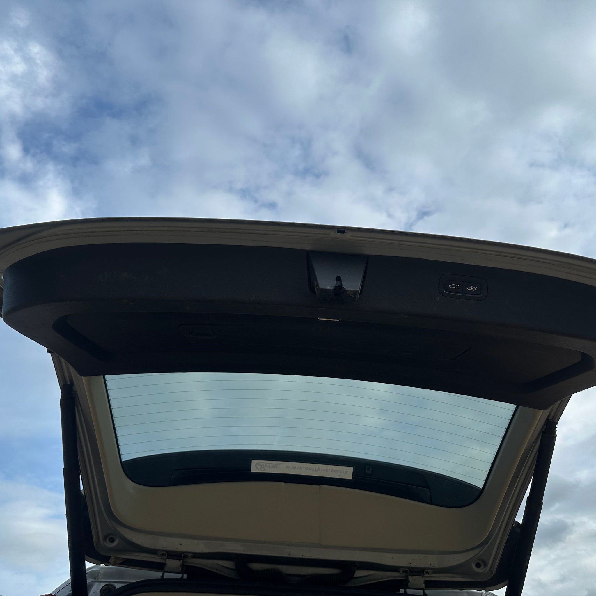 2015 VOLVO XC90 MK2 COMPLETE TAILGATE BOOT
