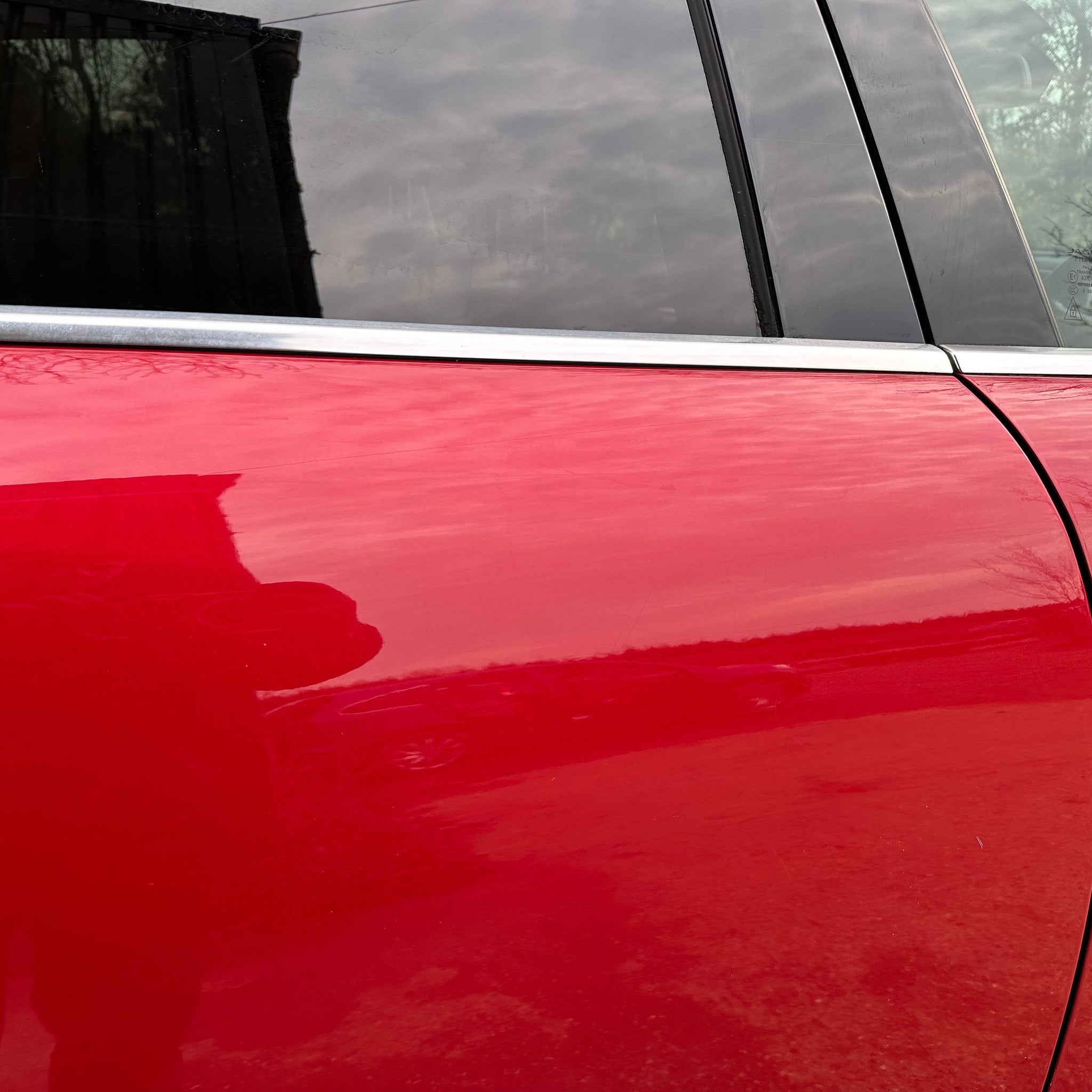2017 JAGUAR F PACE DRIVER SIDE REAR COMPLETE DOOR