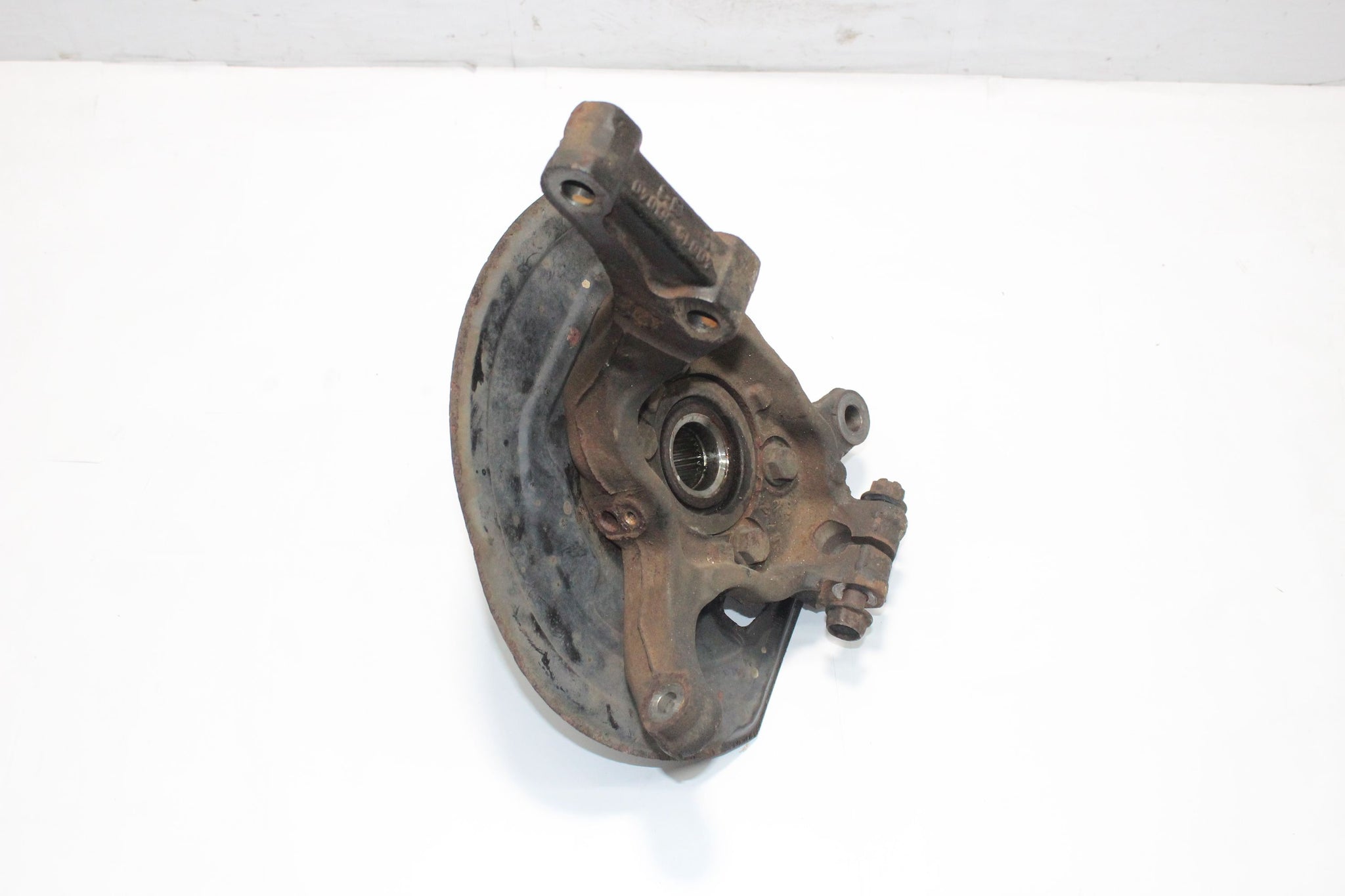 2012 NISSAN QASHQAI +2 1.5 Left side Front Wheel Hub