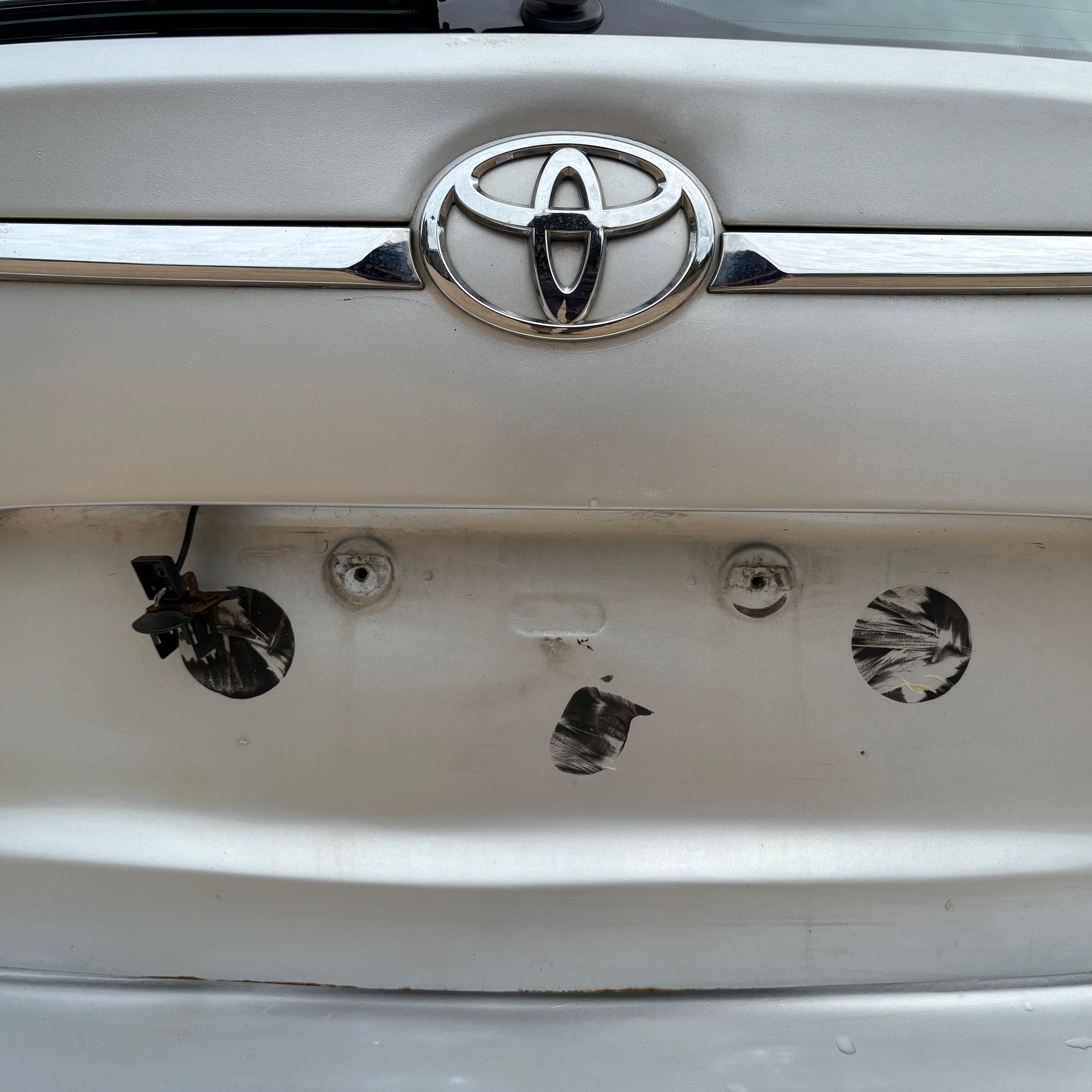 2016 TOYOTA AVENSIS ESTATE COMPLETE TAILGATE BOOT