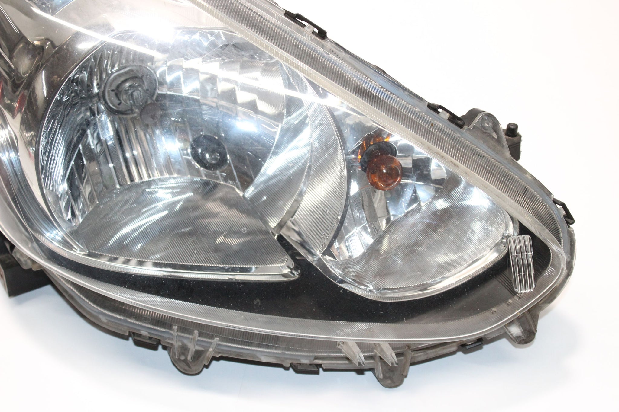 2013 MITSUBISHI MIRAGE Right side Front Headlight