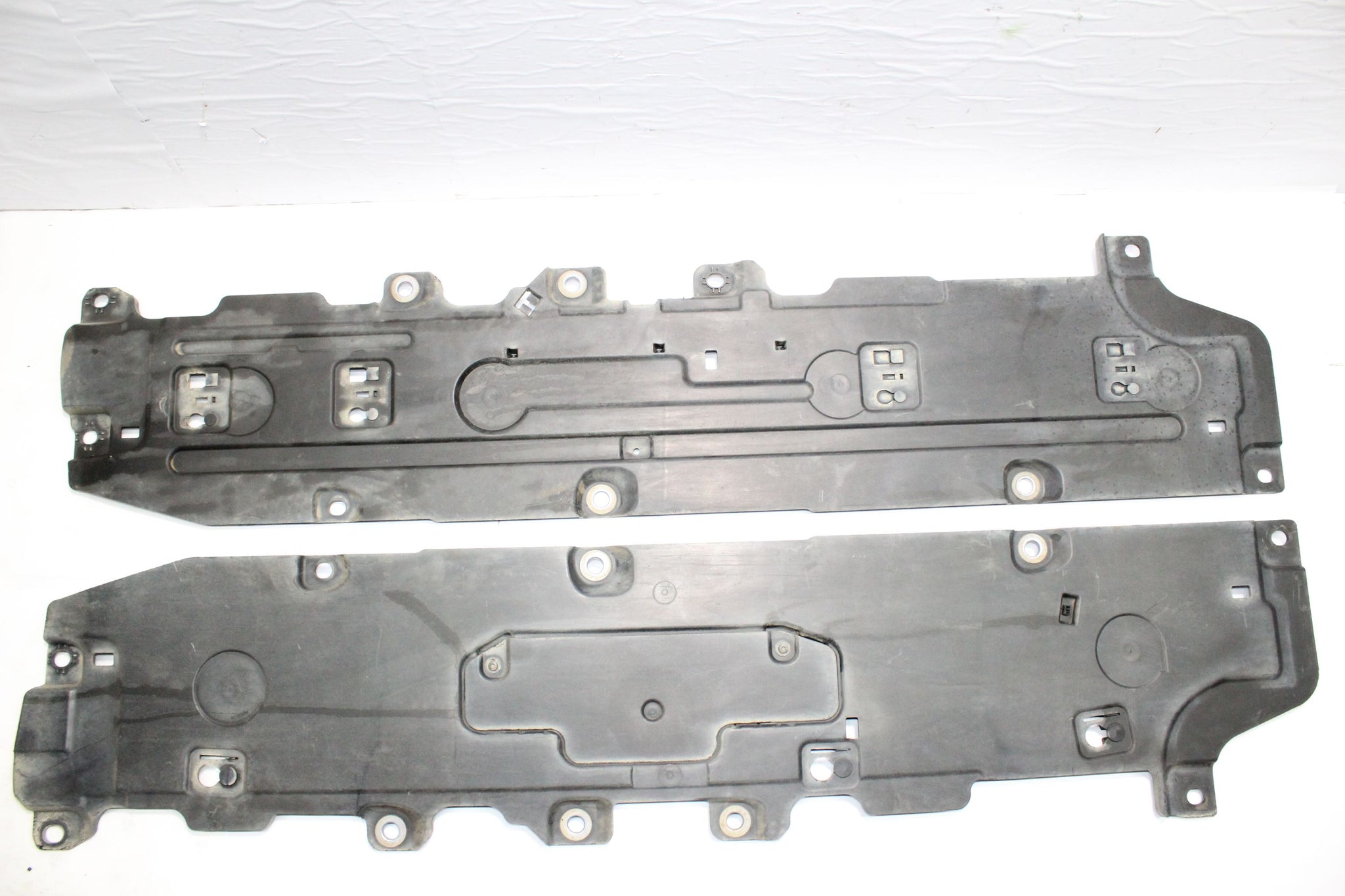 2015 VOLVO XC90 MK2 UNDERBODY COVERS UNDERTRAY PAIR 31383649 31353841