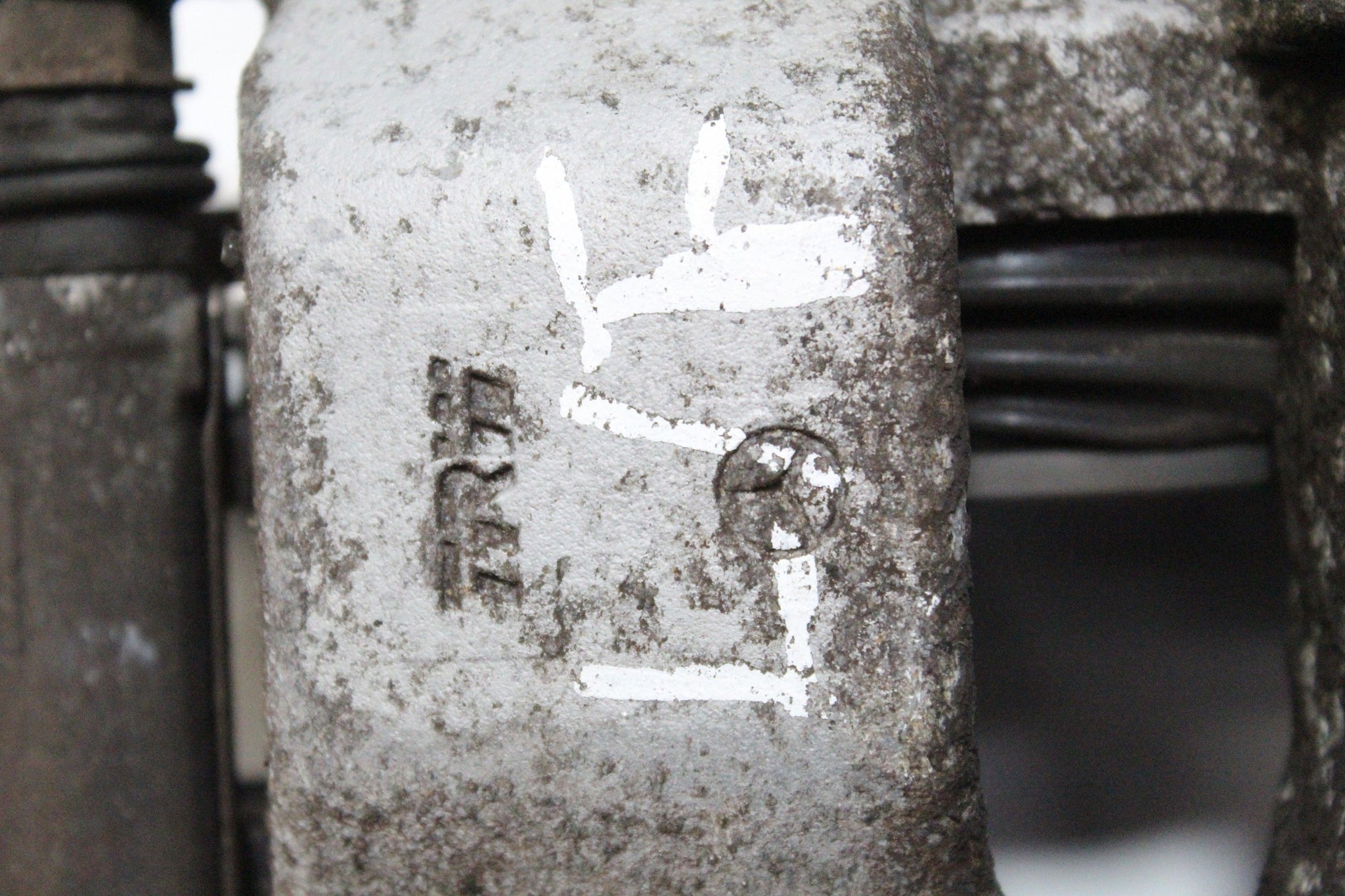 2011 Mercedes C Class W204 1.8 Left side Front Brake Caliper