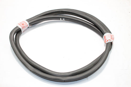 2015 NISSAN QASHQAI J11 Left side Rear Door Seal Rubber