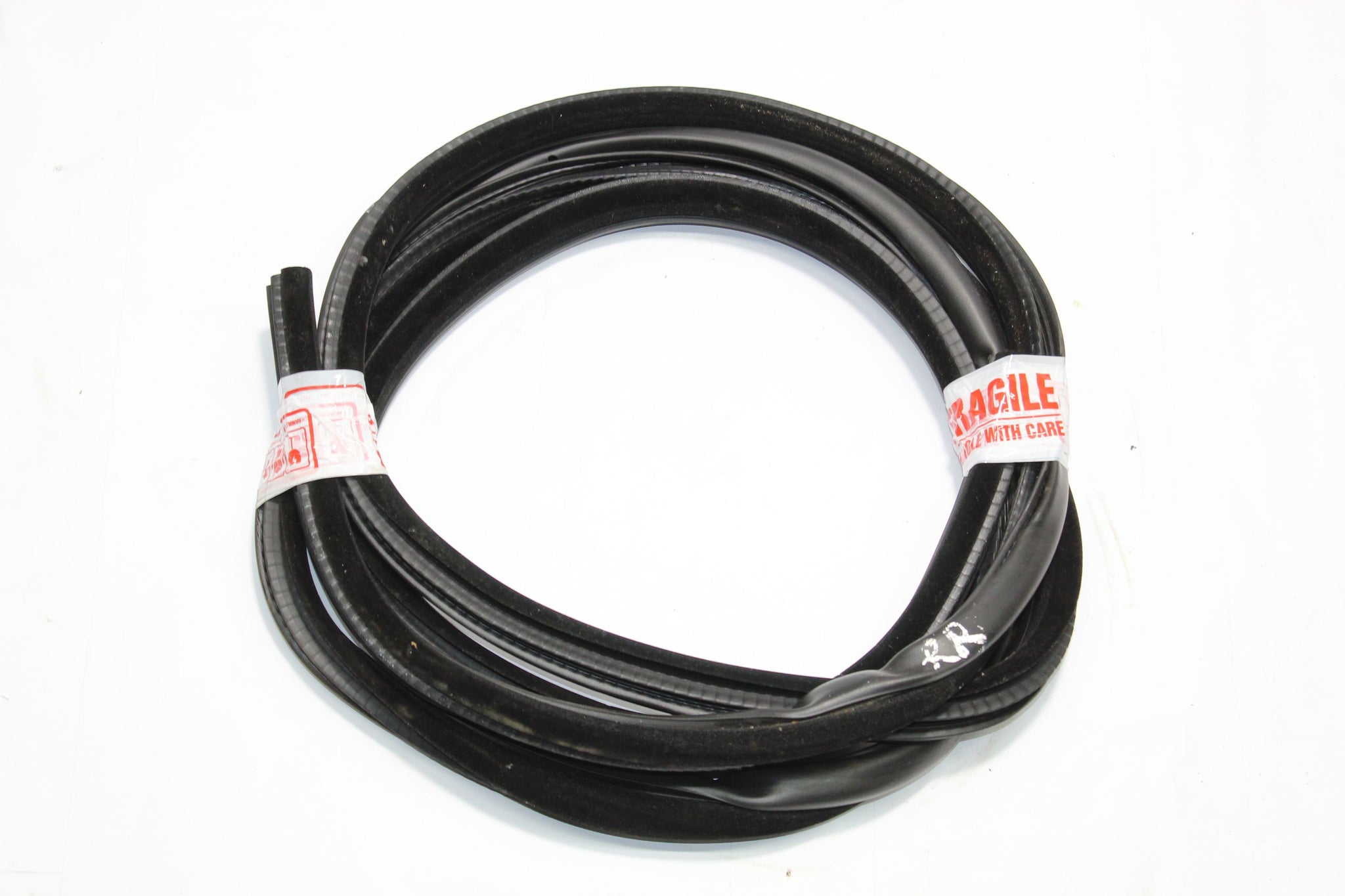 2011 RANGE ROVER VOGUE L322 Right side Rear Door Seal Rubber