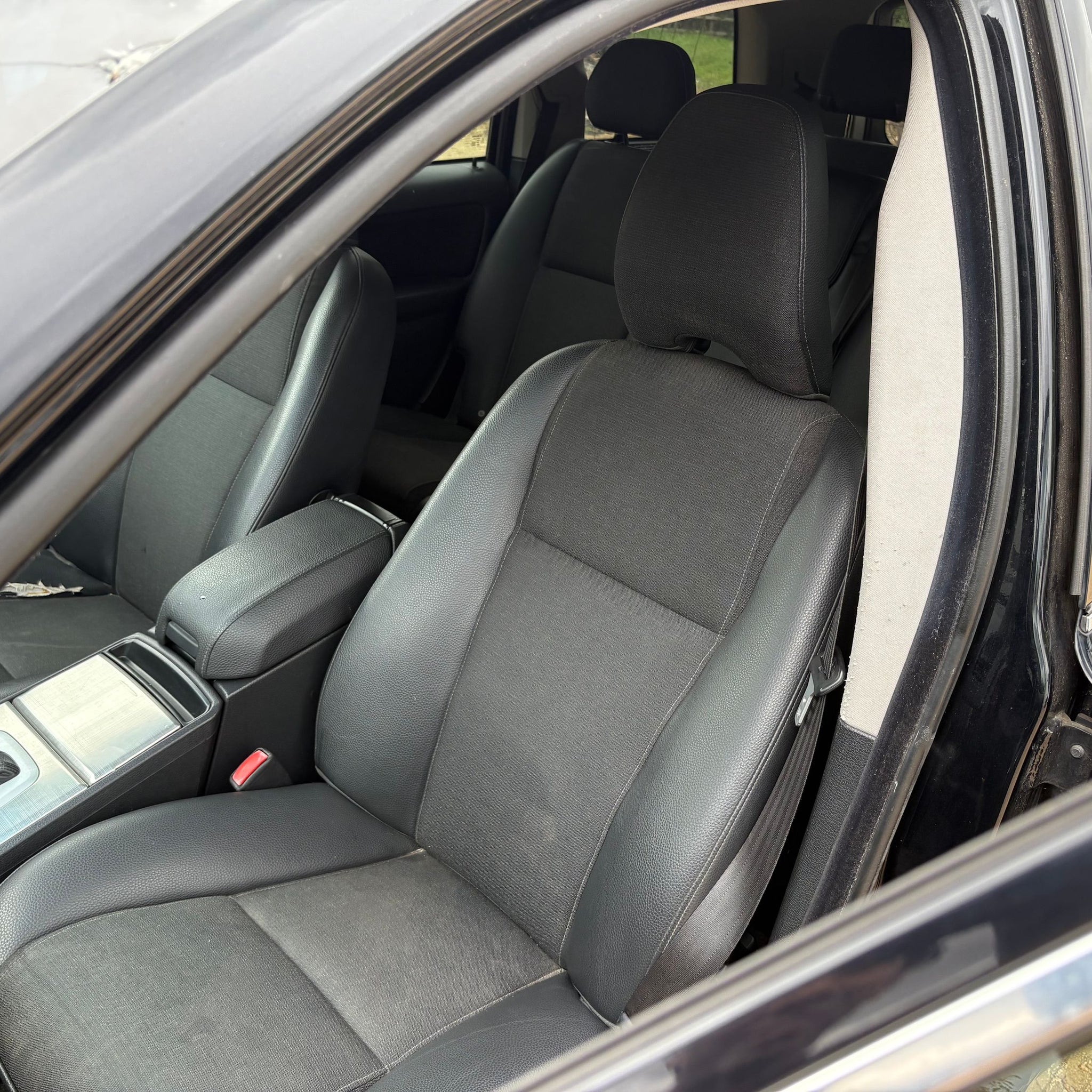 2009 VOLVO XC90 PASSENGER SIDE FRONT SEAT
