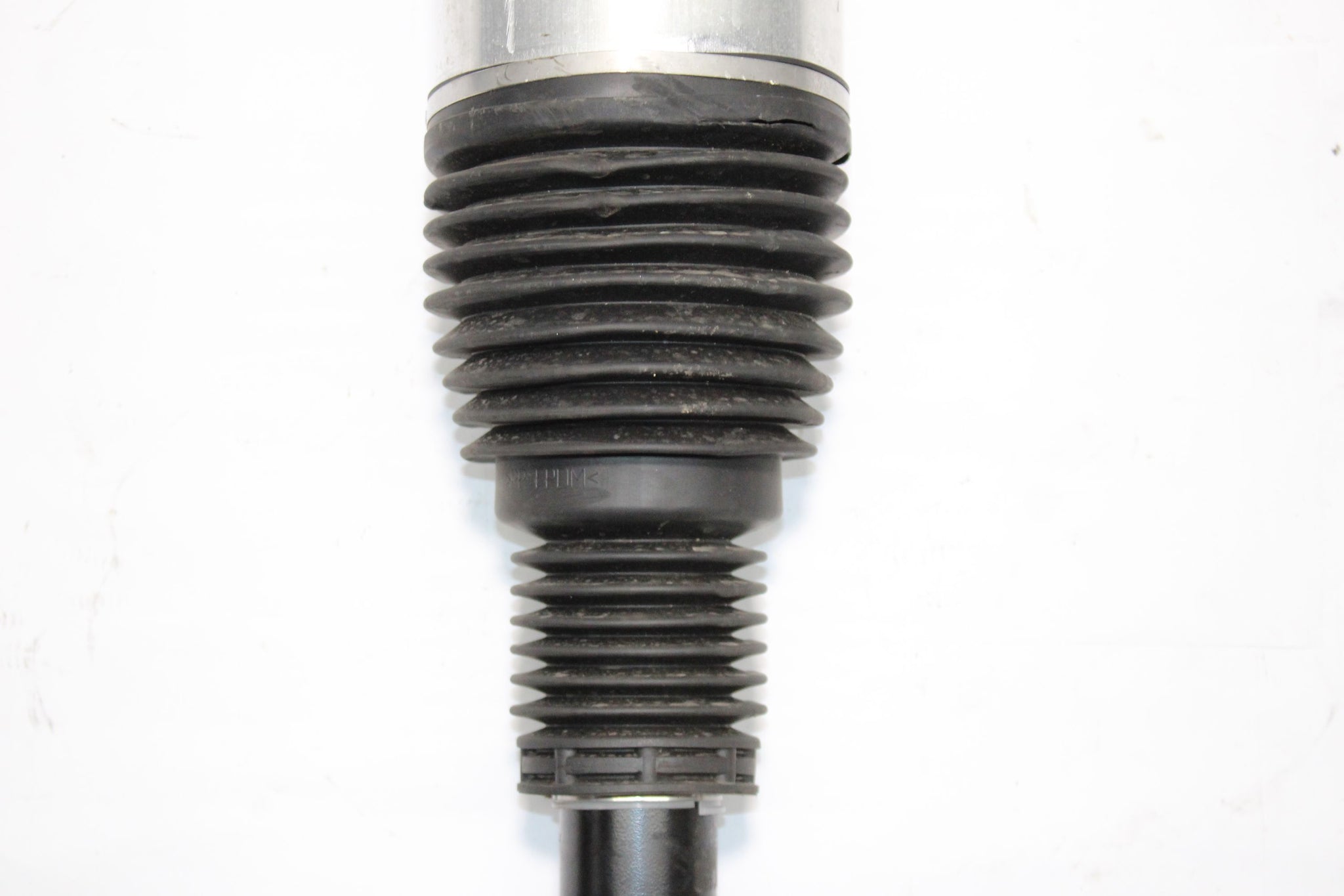 RANGE ROVER SPORT L494 3.0 Right side Front Air Shock Absorber Strut LR08708