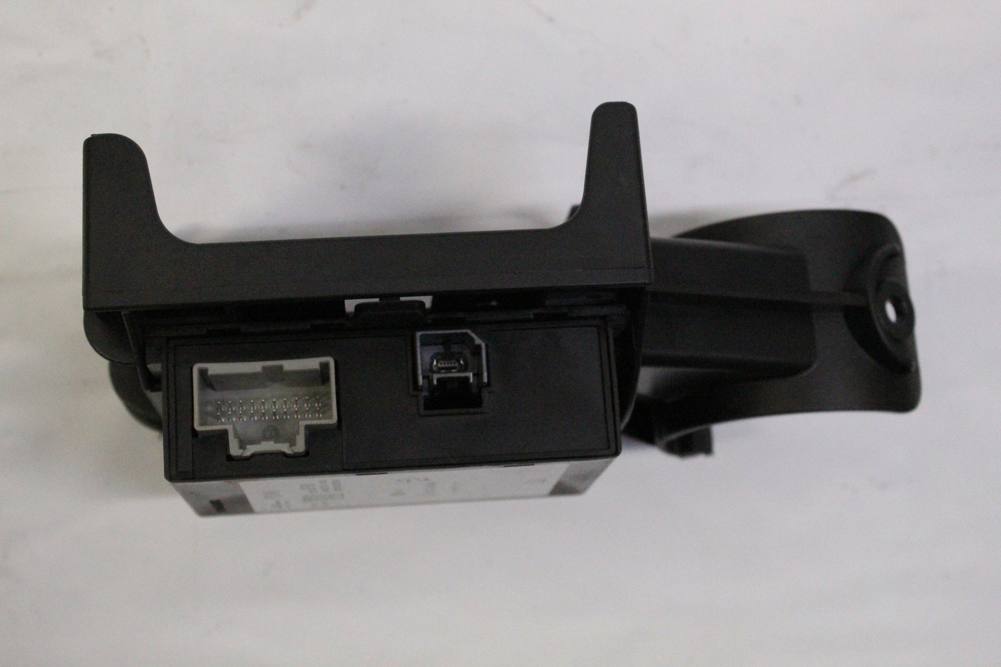 2012 VAUXHALL MERIVA BLUETOOTH CONTROL MODULE ECU 22739796