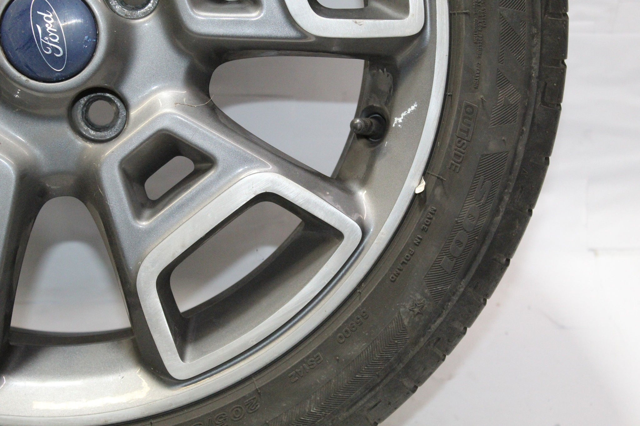 2015 FORD ECOSPORT Alloy Wheel with Tyre 205/50 R17 3.8MM