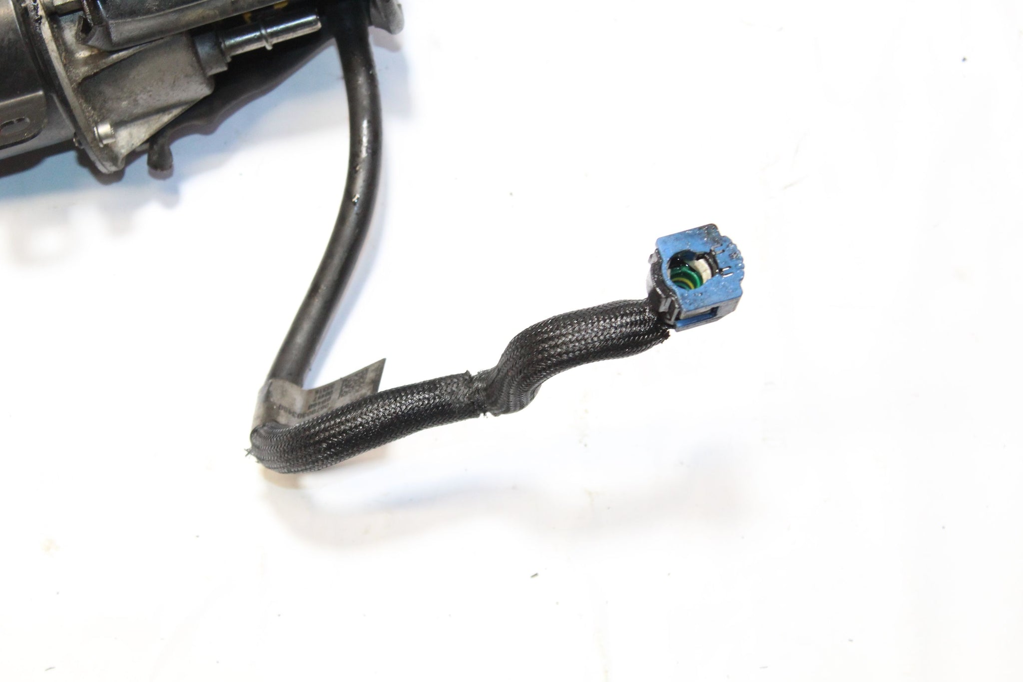 2017 MASERATI GHIBLI 3.0 Fuel Filter Housing 670033613