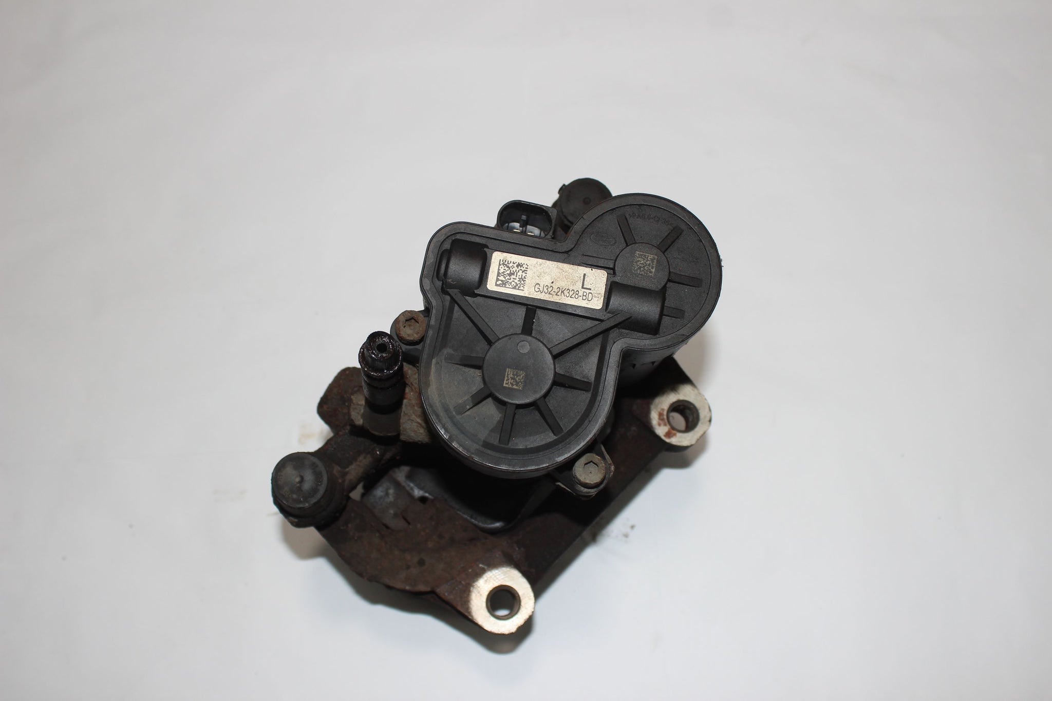 2016 RANGE ROVER EVOQUE  2.0 Left side Rear Brake Caliper