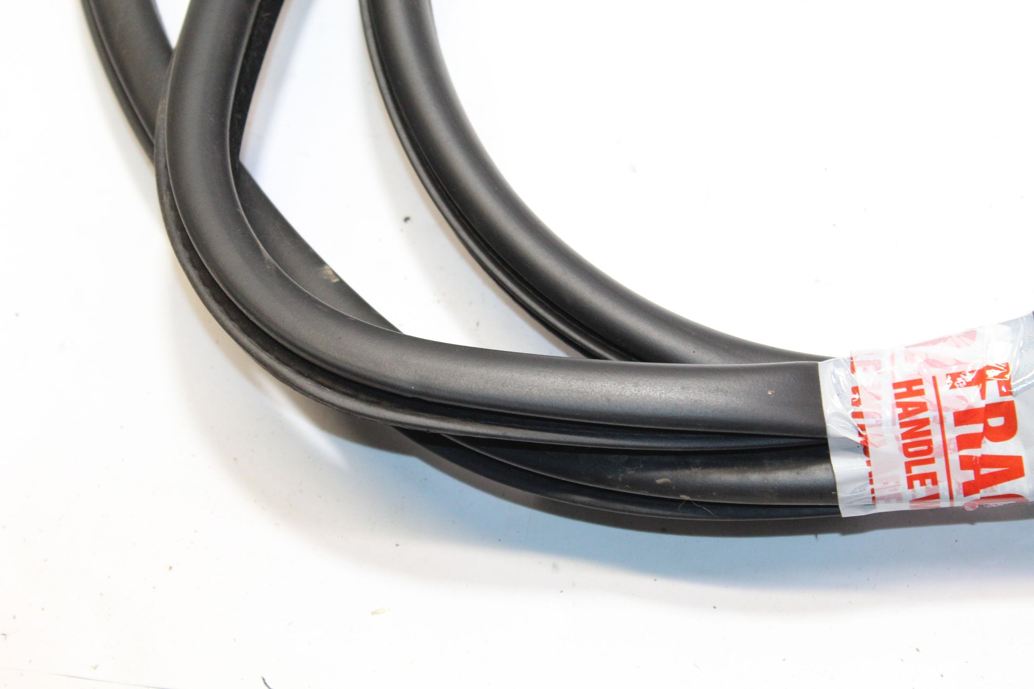 2011 RANGE ROVER VOGUE L322 Right side Rear Door Seal Rubber