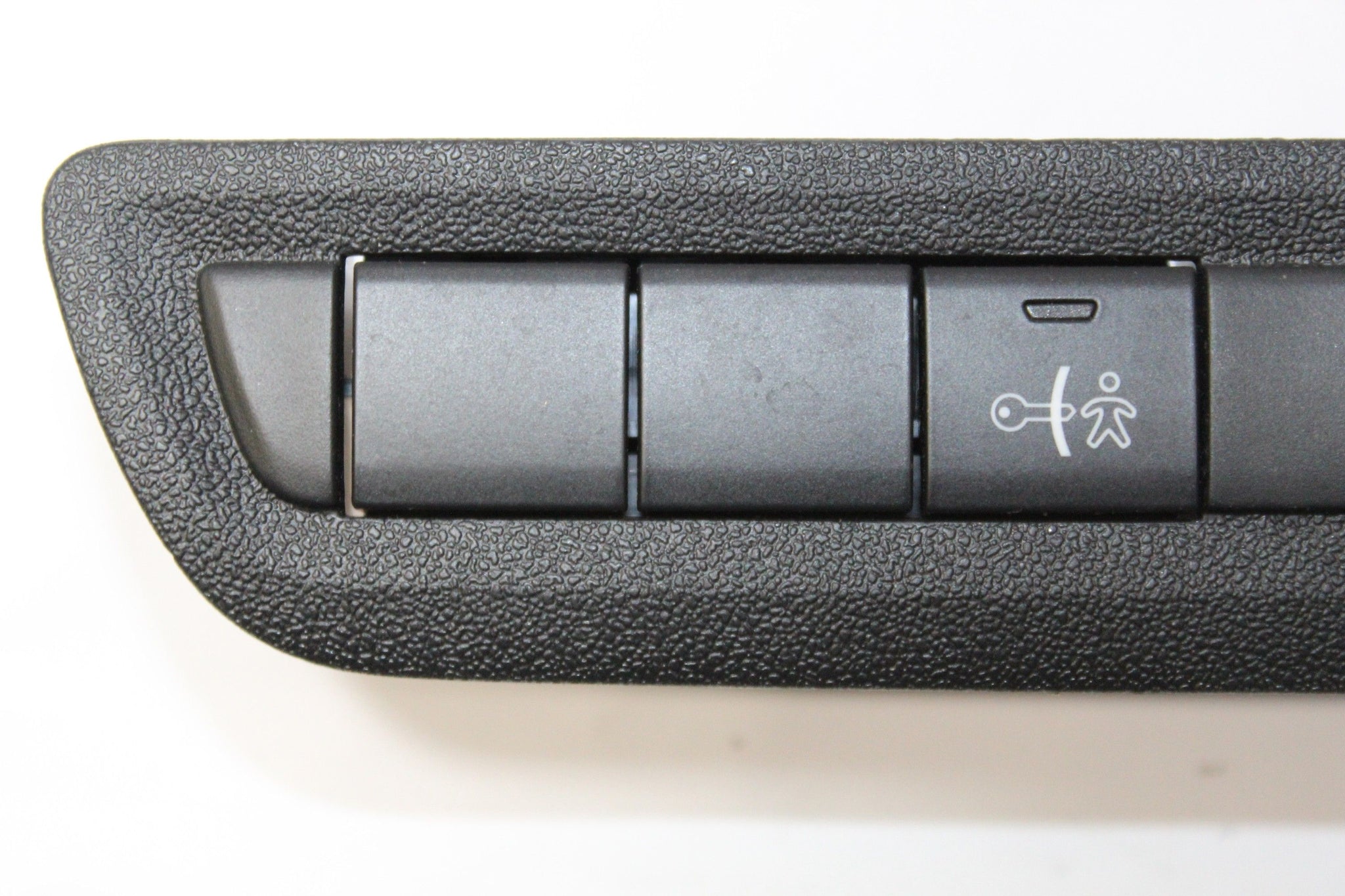 2018 PEUGEOT 208 ECO PDC Child Lock Switch Control Panel