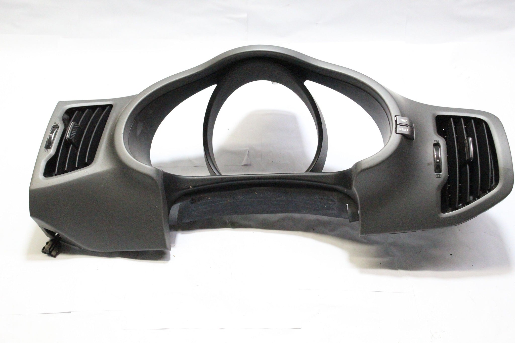 2014 KIA SPORTAGE Right side Dash Speedo Surround Trim and Air Vents