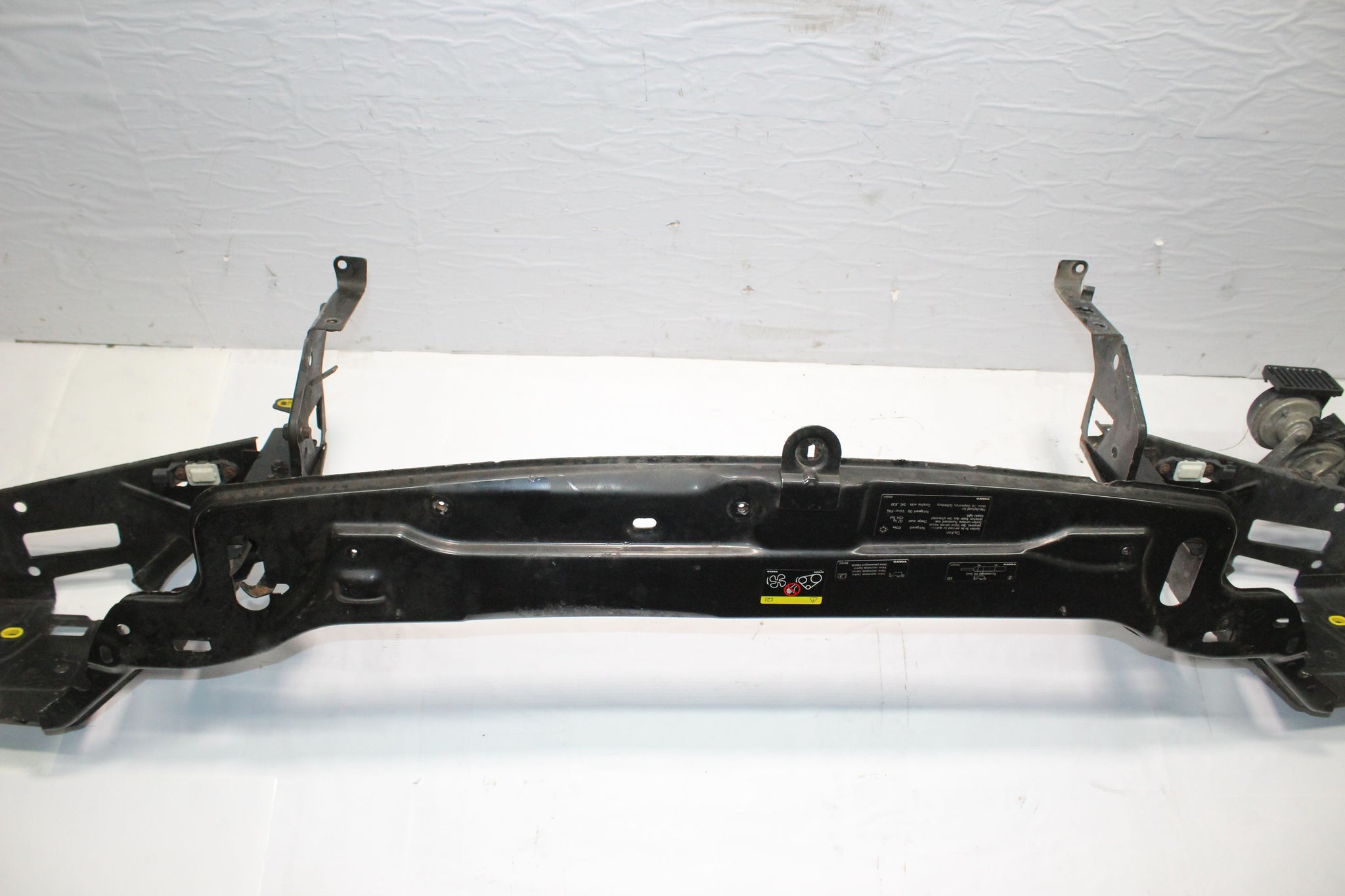2010 VOLVO XC90 2.4 Front Bumper Support Slam Panel
