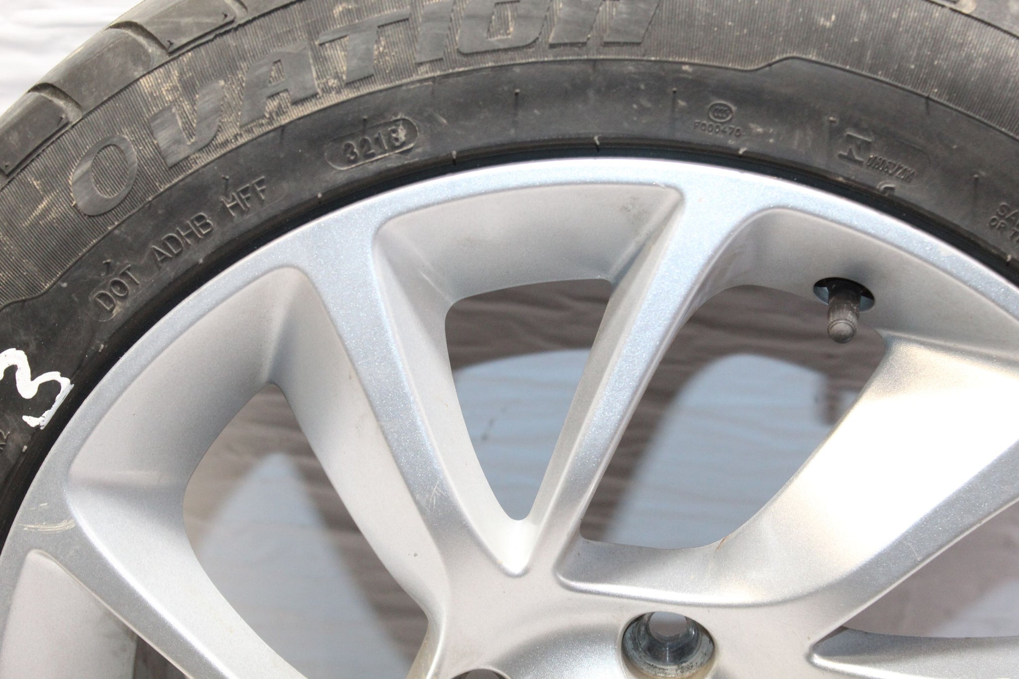 2014 MG MG3  Alloy Wheel with Tyre 195 / 55 R16 3.3MM