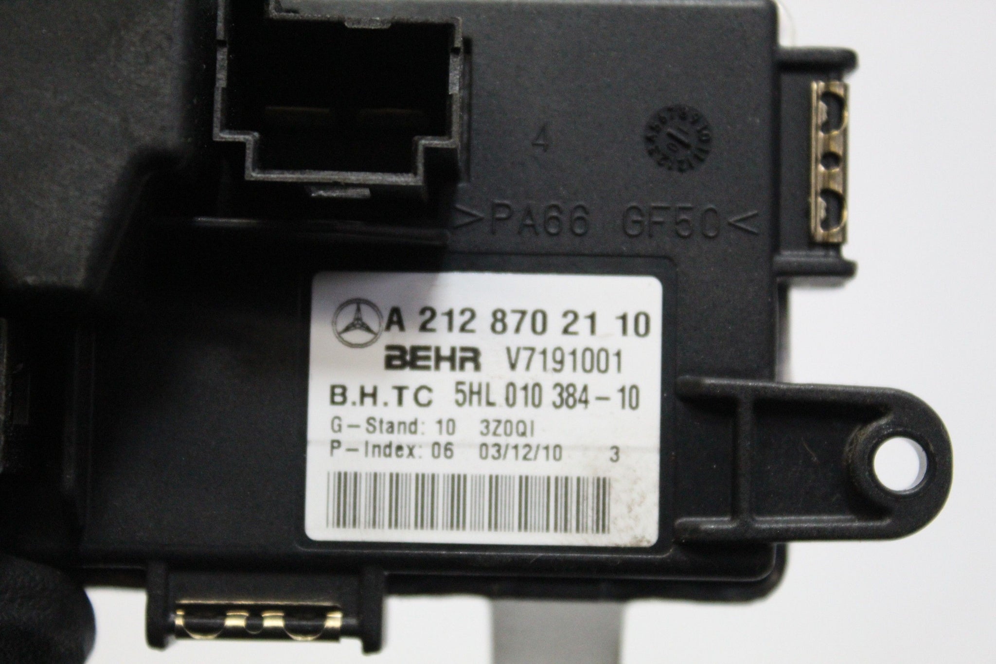 2011 Mercedes C Class W204 1.8 Heater Blower Motor Resistor A2128702110