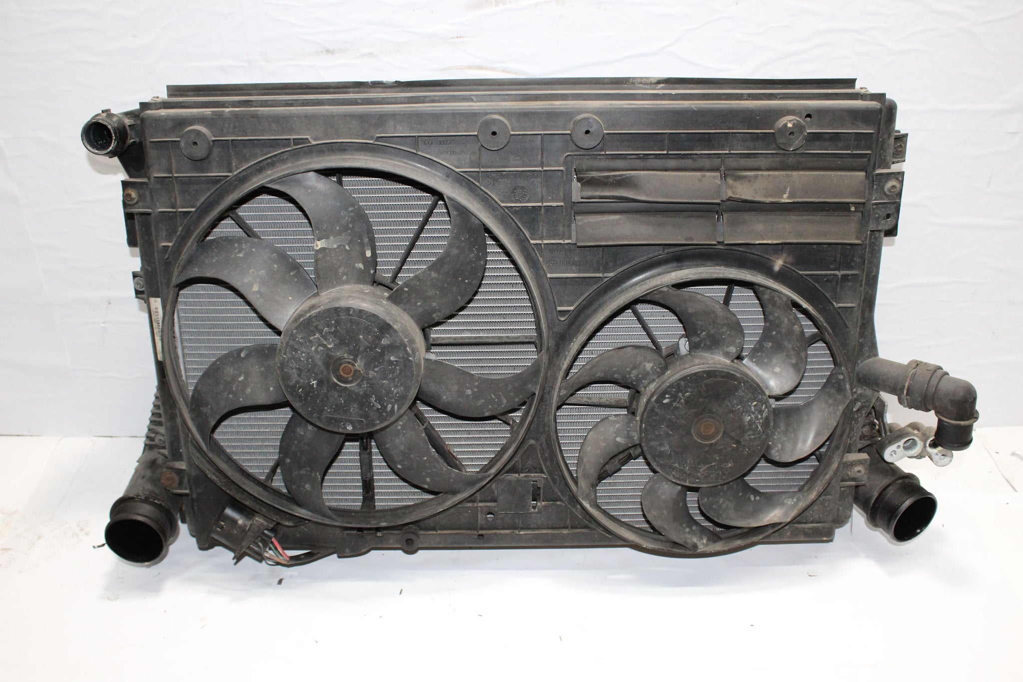 2013 SKODA YETI 2.0 Diesel Radiator RAD Pack 1K0820411 1K0121251