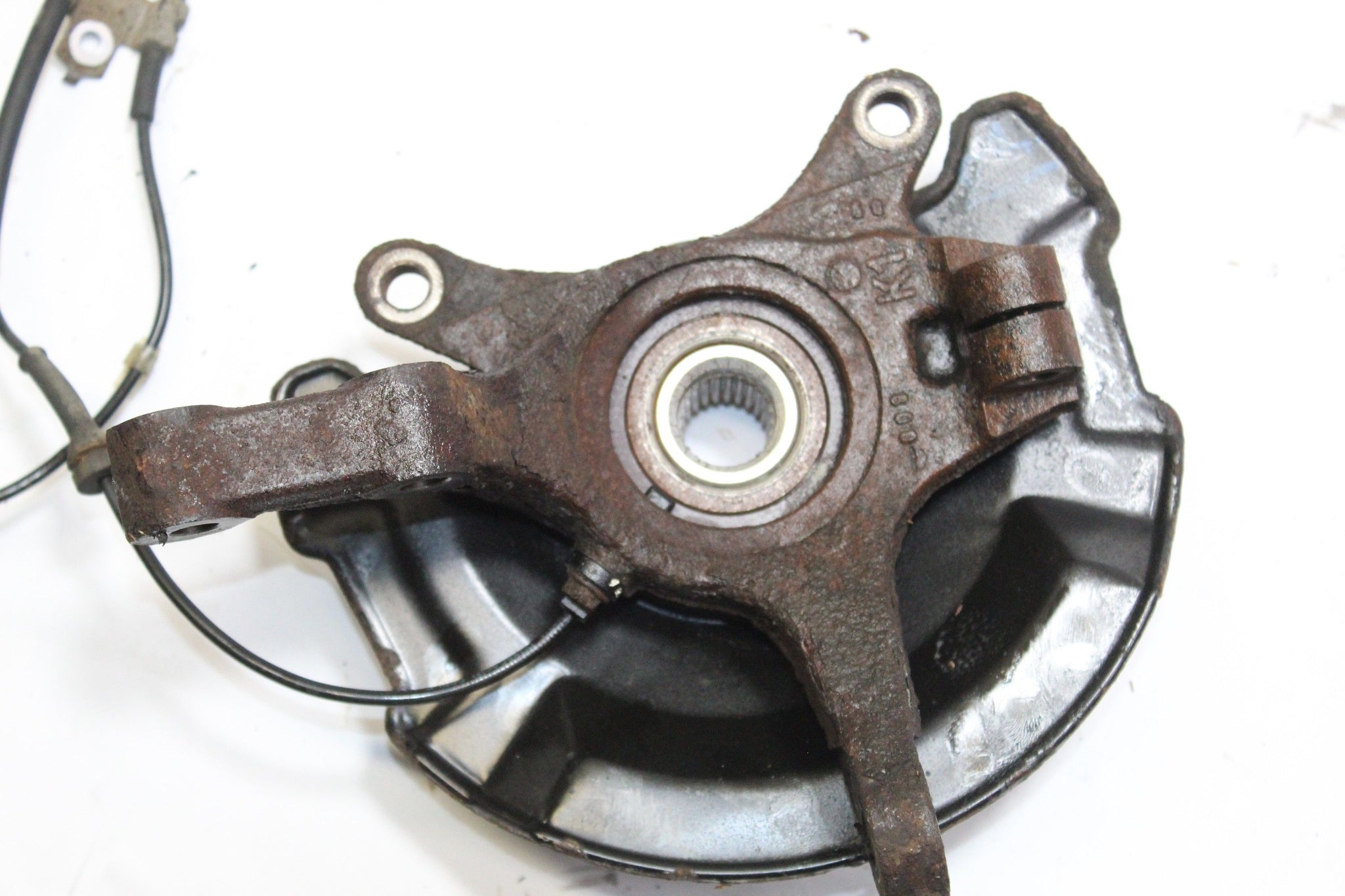 2009 VAUXHALL AGILA 1.2 LEFT SIDE FRONT HUB
