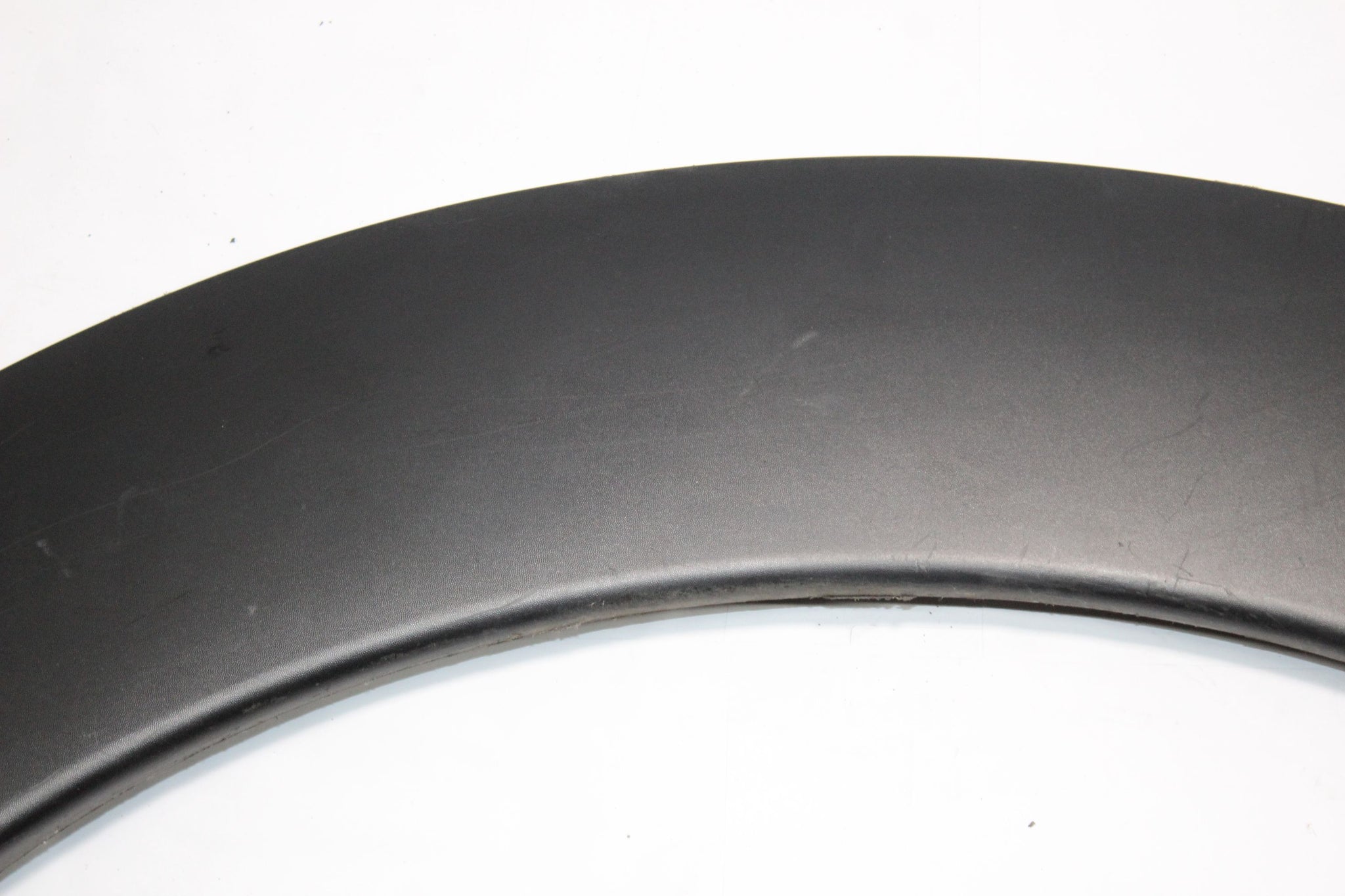 2018 CITROEN C4 CACTUS Right side Rear Wheel Arch Trim 9801554380