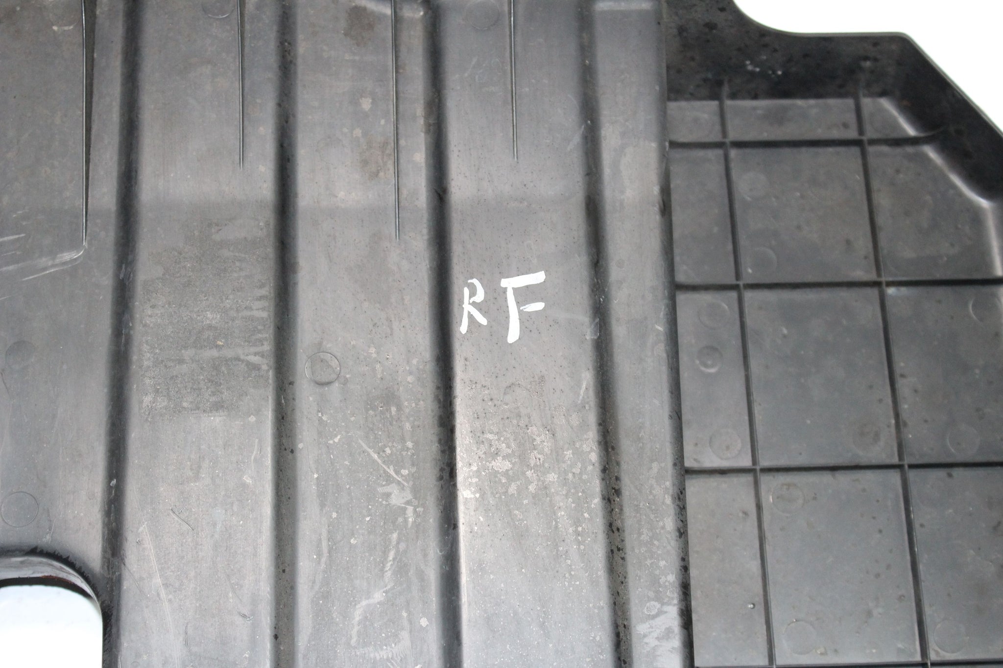 2016 HYUNDAI I30 MK2 Right side Front Underbody Tray Cover 29120-A6700