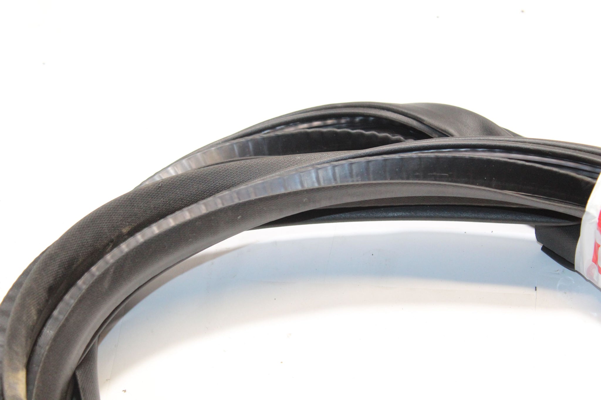 2016 FORD KUGA MK2 Right side Rear Door Seal Rubber