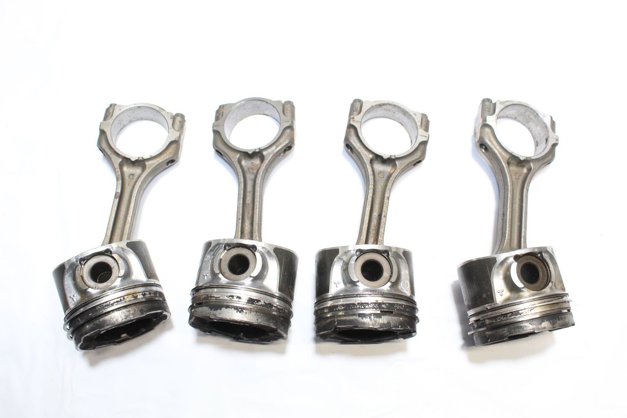 2012 MITSUBISHI OUTLANDER 2.2 Diesel Piston and Con Rod Set of 4