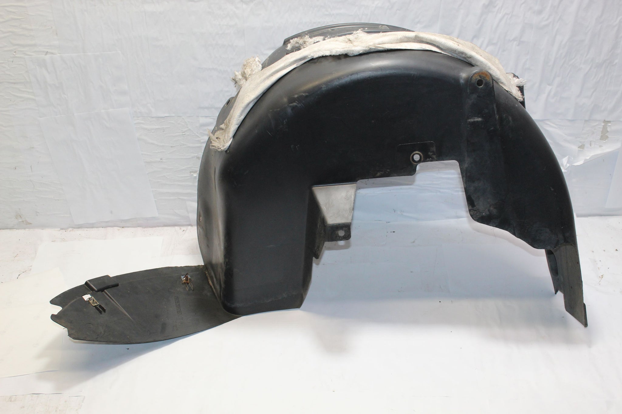 2014 CITROEN C4 GRAND PICASSO Left side Rear Splash Guard 9808023080