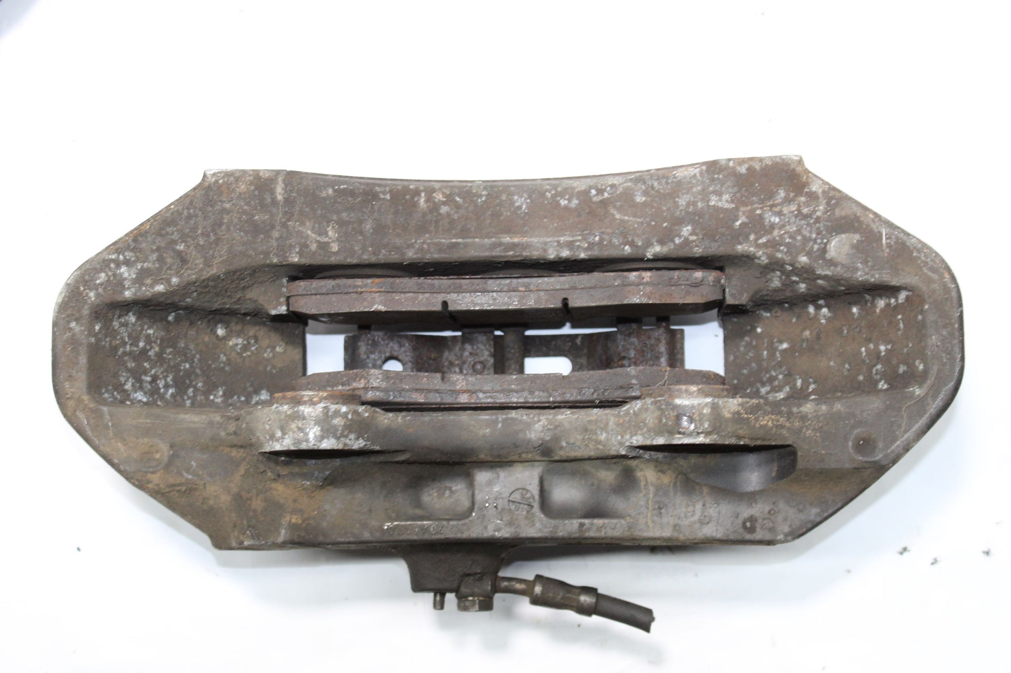 2010 RANGE ROVER VOGUE L322 4.4 Front Brake Calipers (snapped bleed nipples)