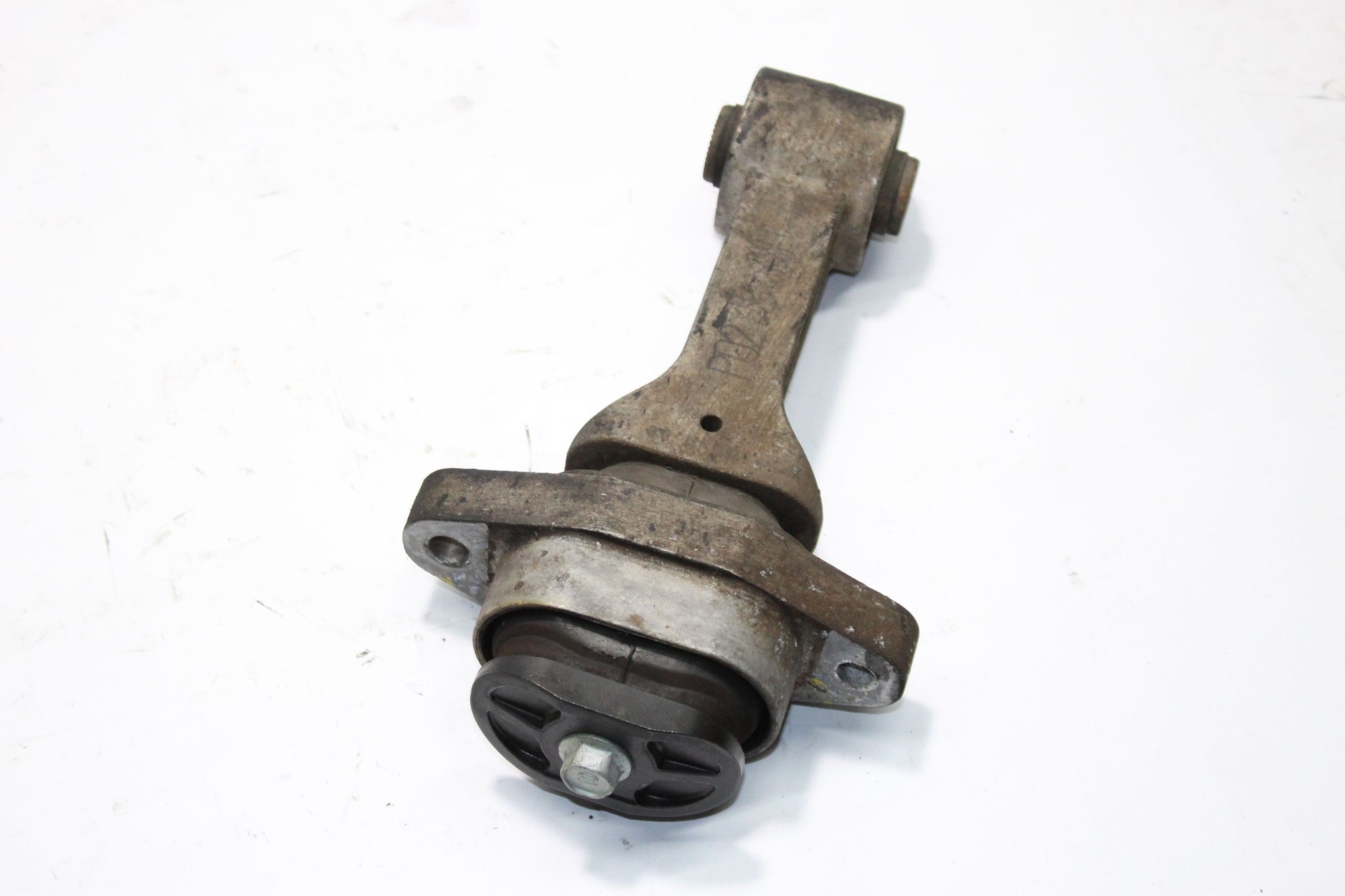 2016 HYUNDAI I30 MK2 1.6 Diesel Engine Mount