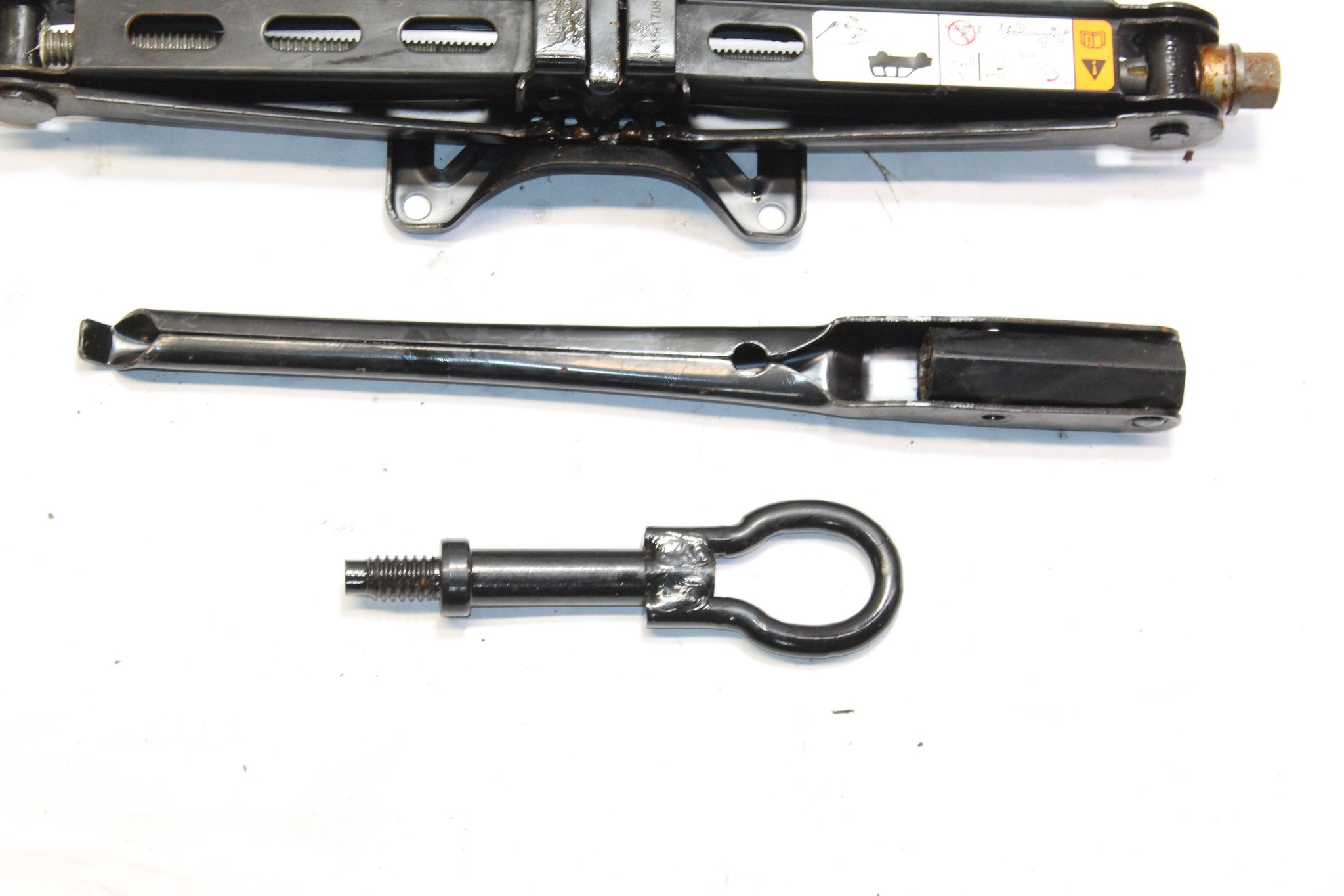 2016 FORD ECOSPORT Jack Towing Eye Tool Kit