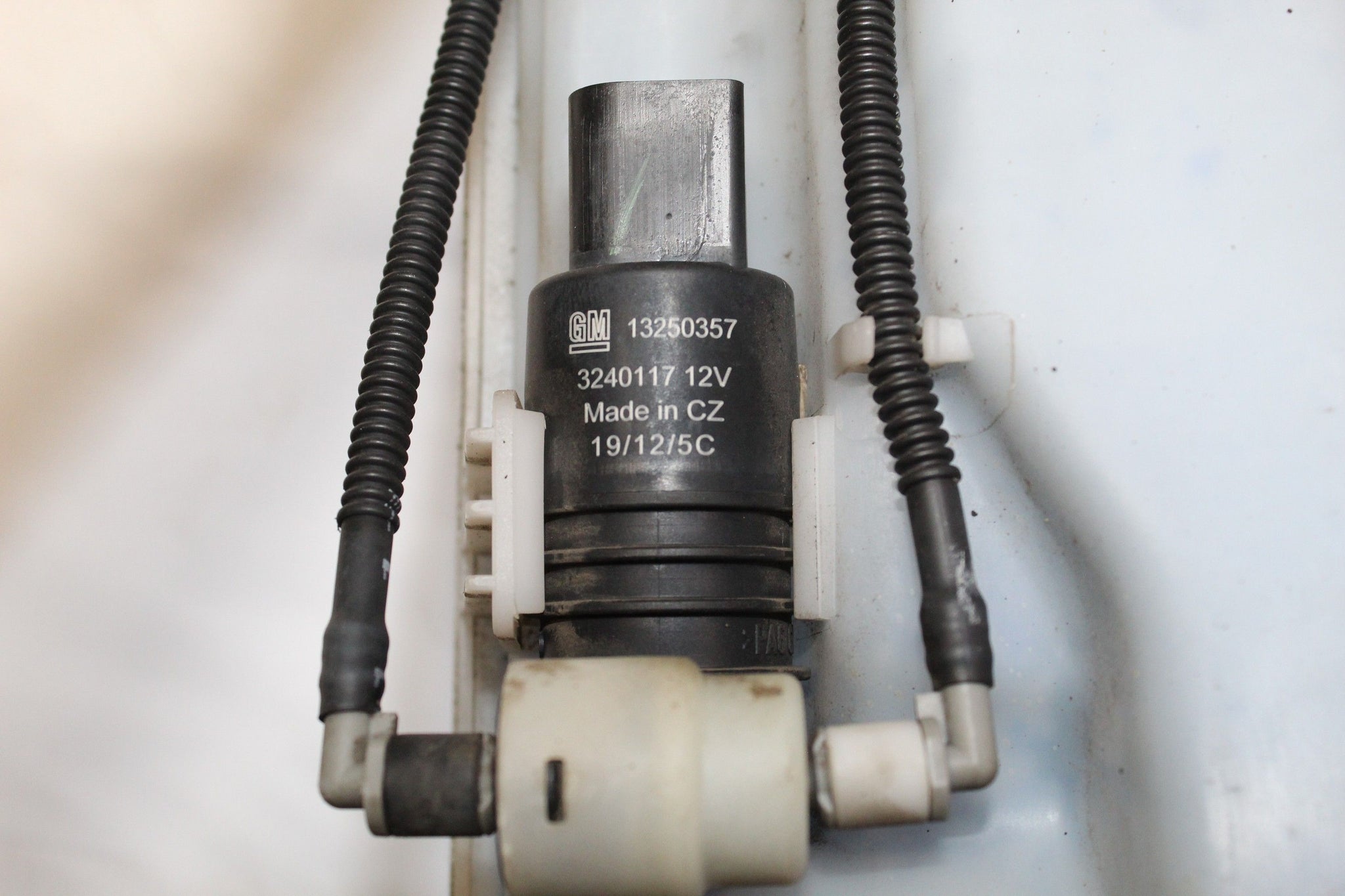 2012 VAUXHALL MERIVA Windscreen Washer Bottle Pump
