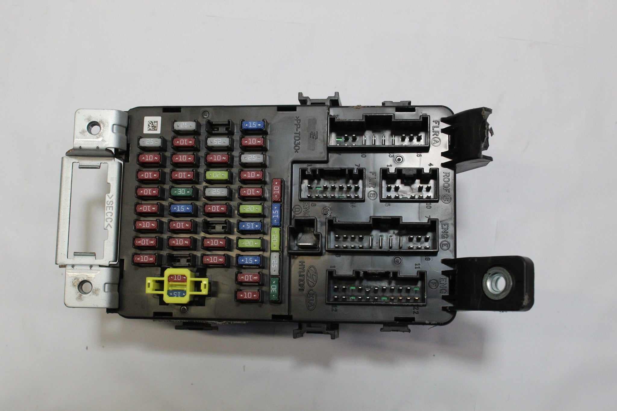 2011 KIA RIO 1.4 Petrol Fuse Box 91950-1G010