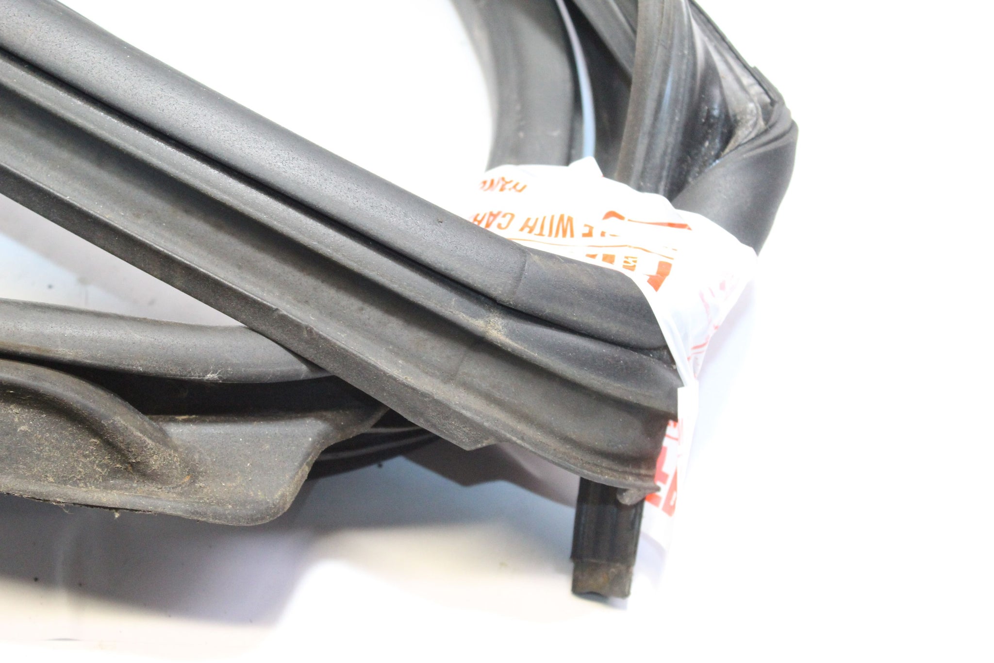 2017 MASERATI GHIBLI Right side Rear Door Seal Rubber